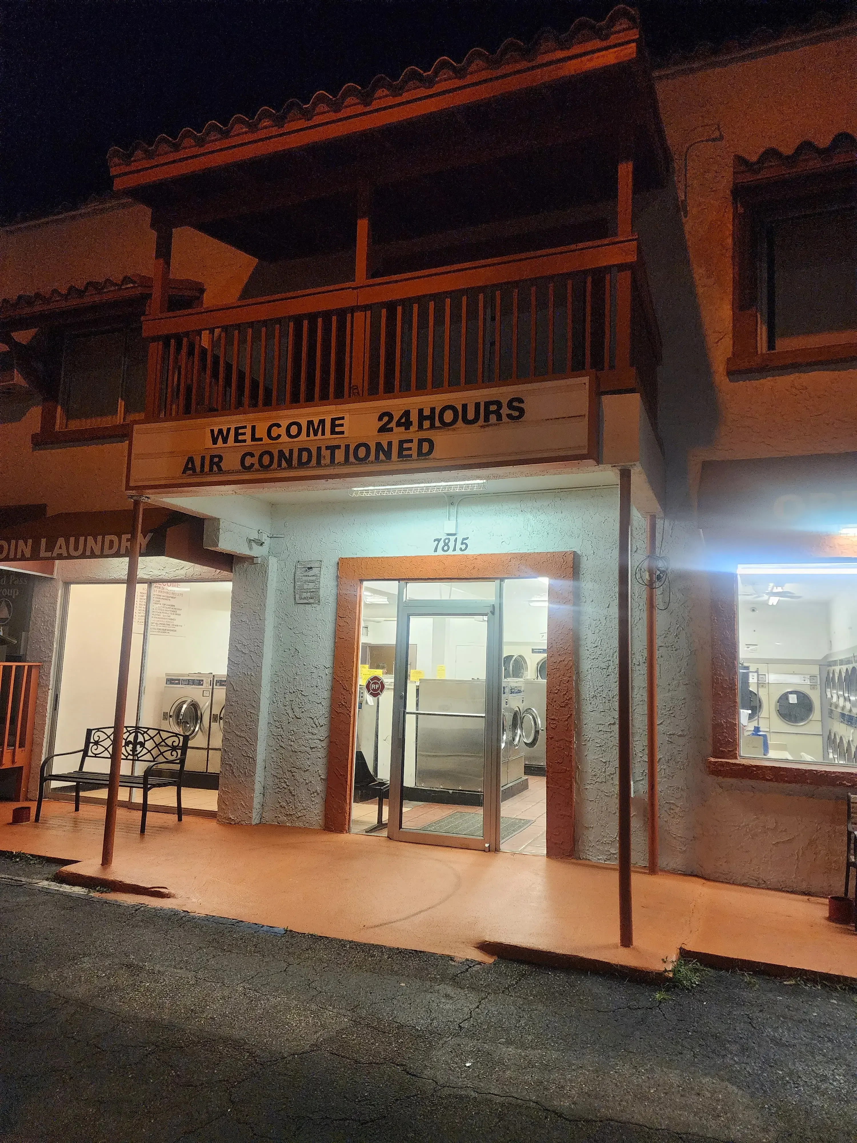 Kathy's Coin Laundry - Image 5