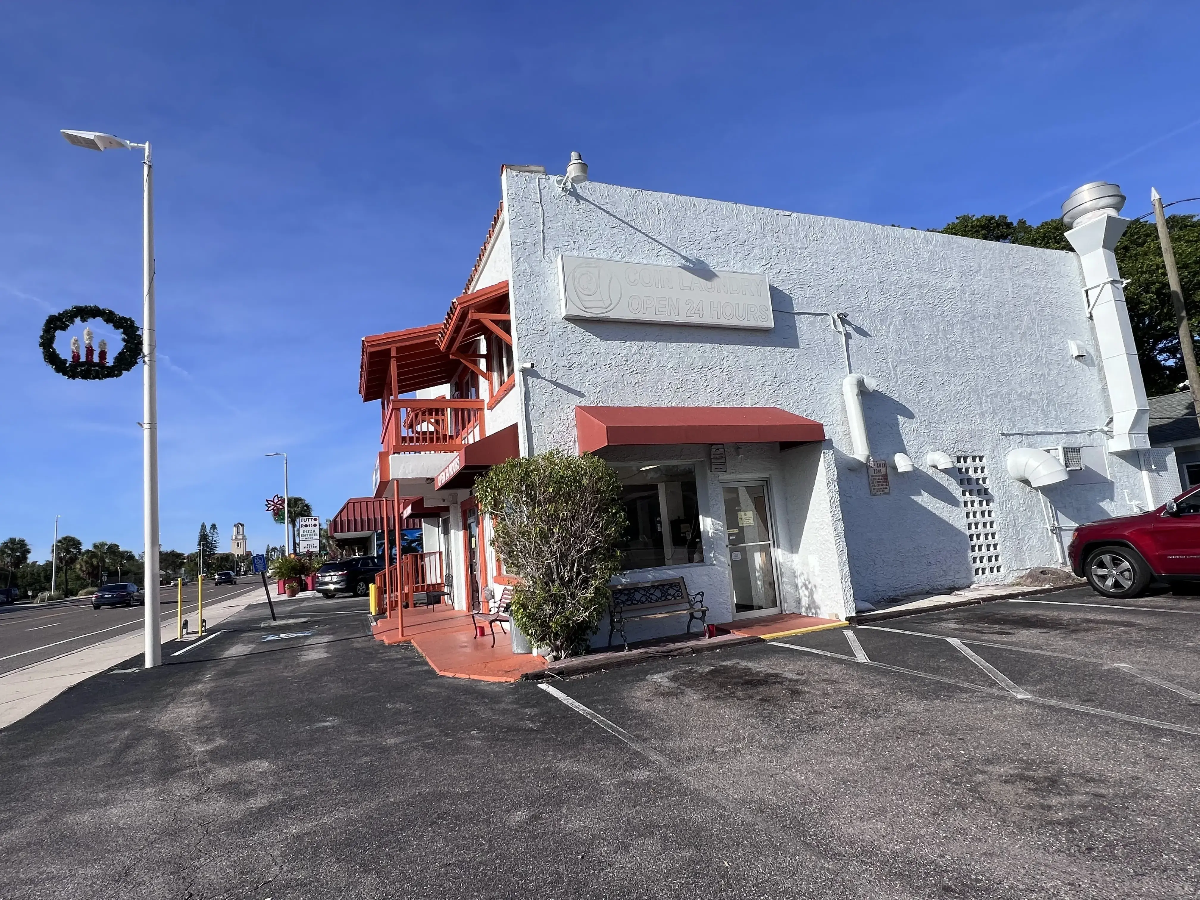 Kathy's Coin Laundry - Image 3
