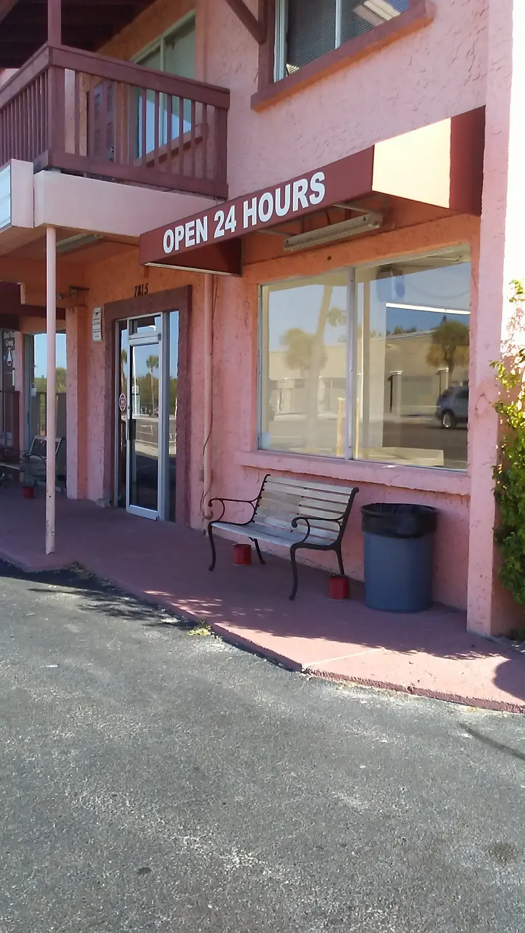Kathy's Coin Laundry - Image 16