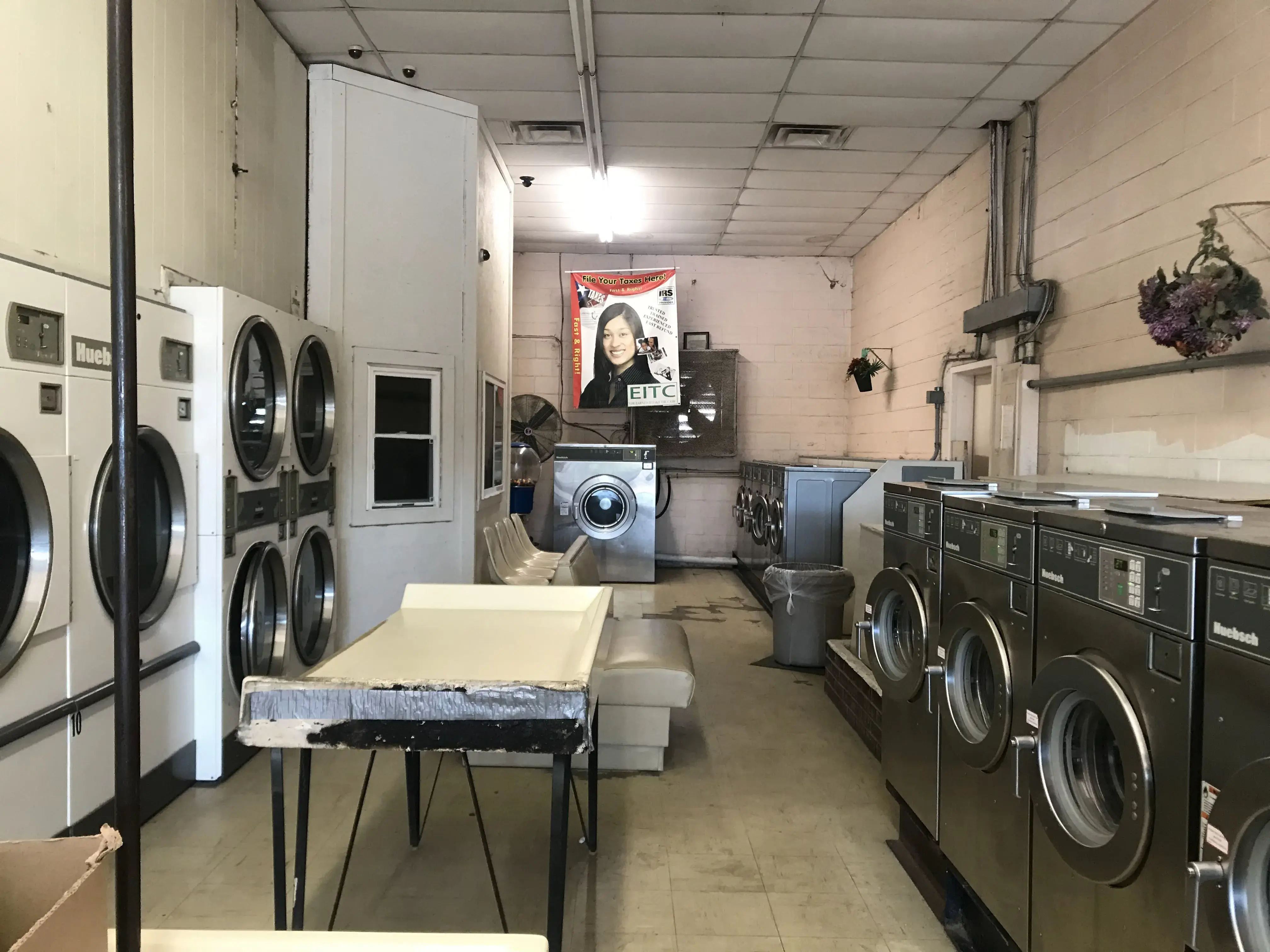 KAWASAKI COIN LAUNDRY AND DRY CLEANERS - Image 6