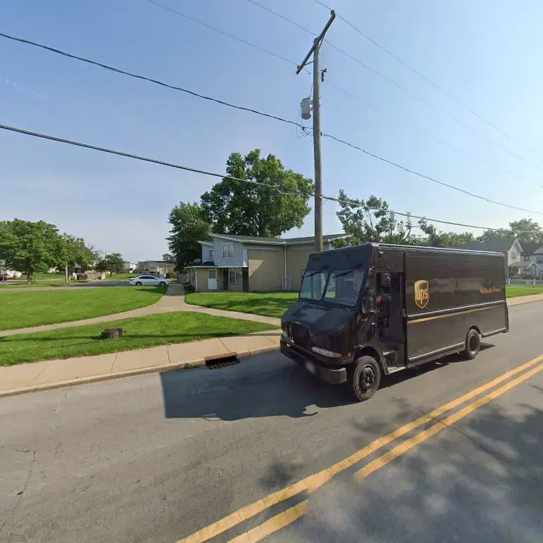 Kays Kloset, Korner & Laundry Services. - Image 6