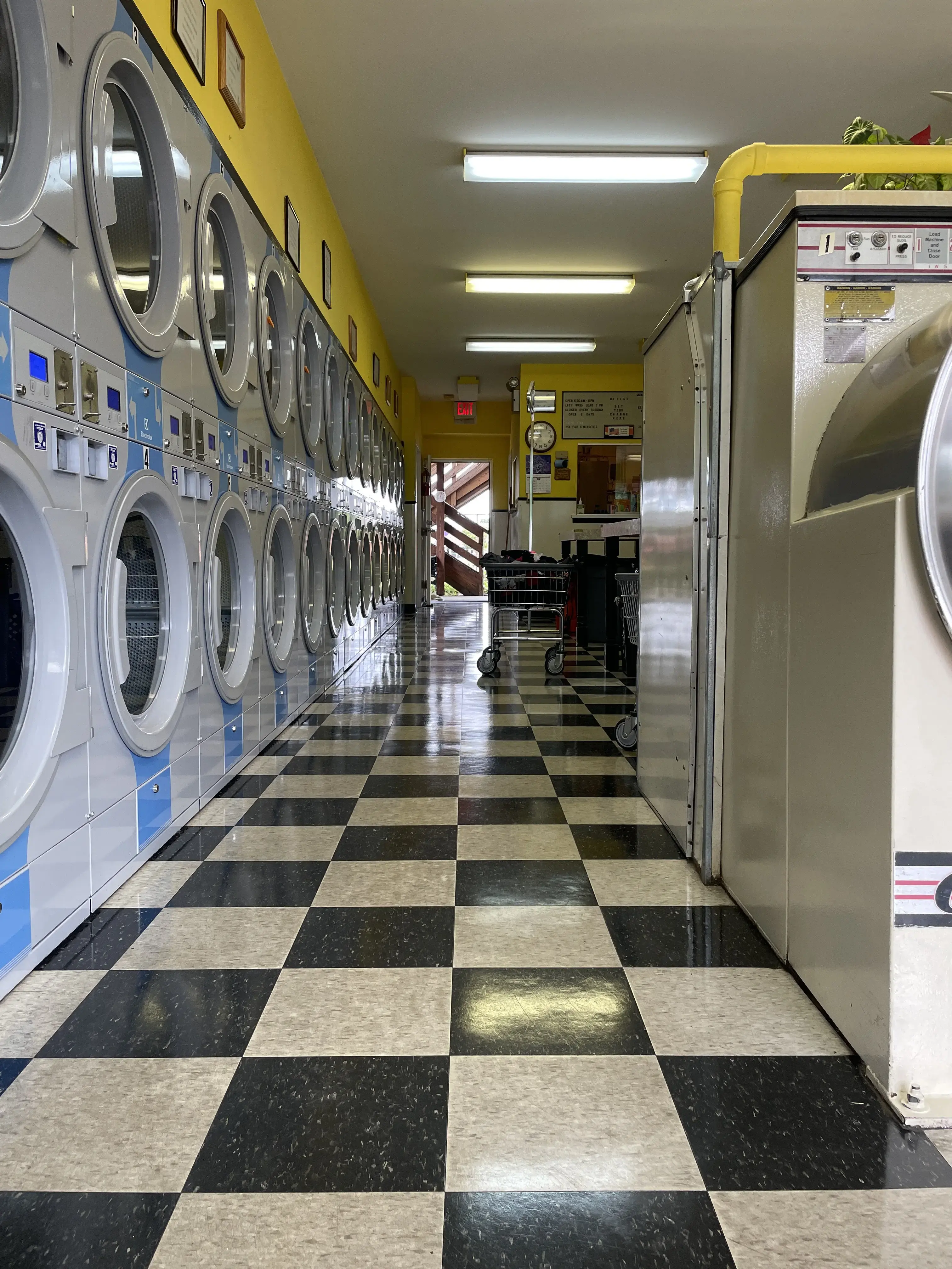 Kay's Laundromat thumbnail 2