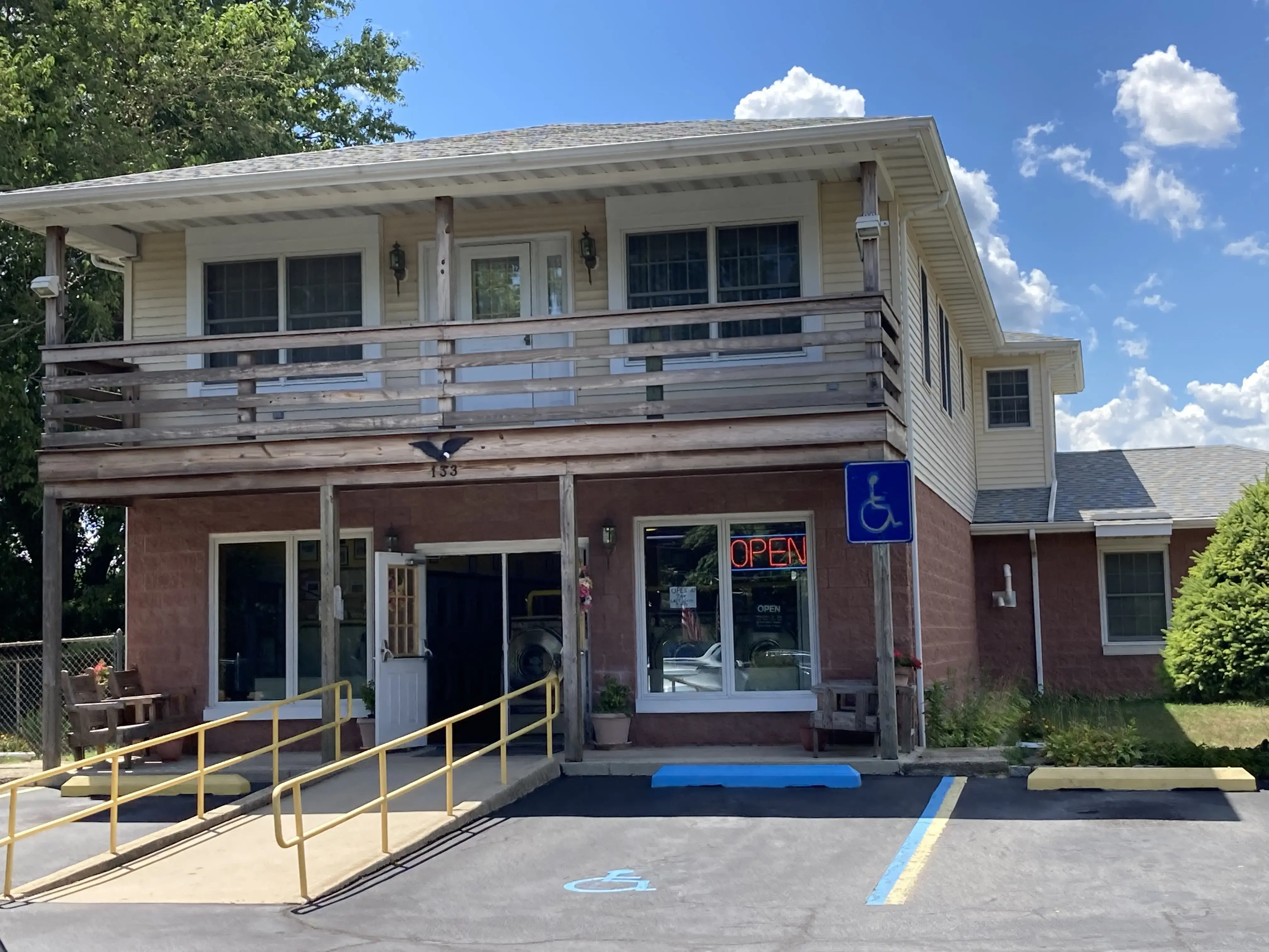 Kay's Laundromat - Image 5