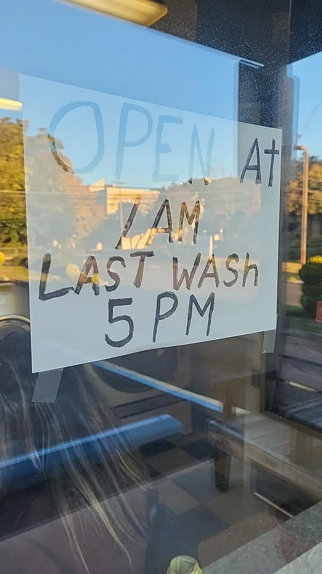Kay's Laundromat - Image 12