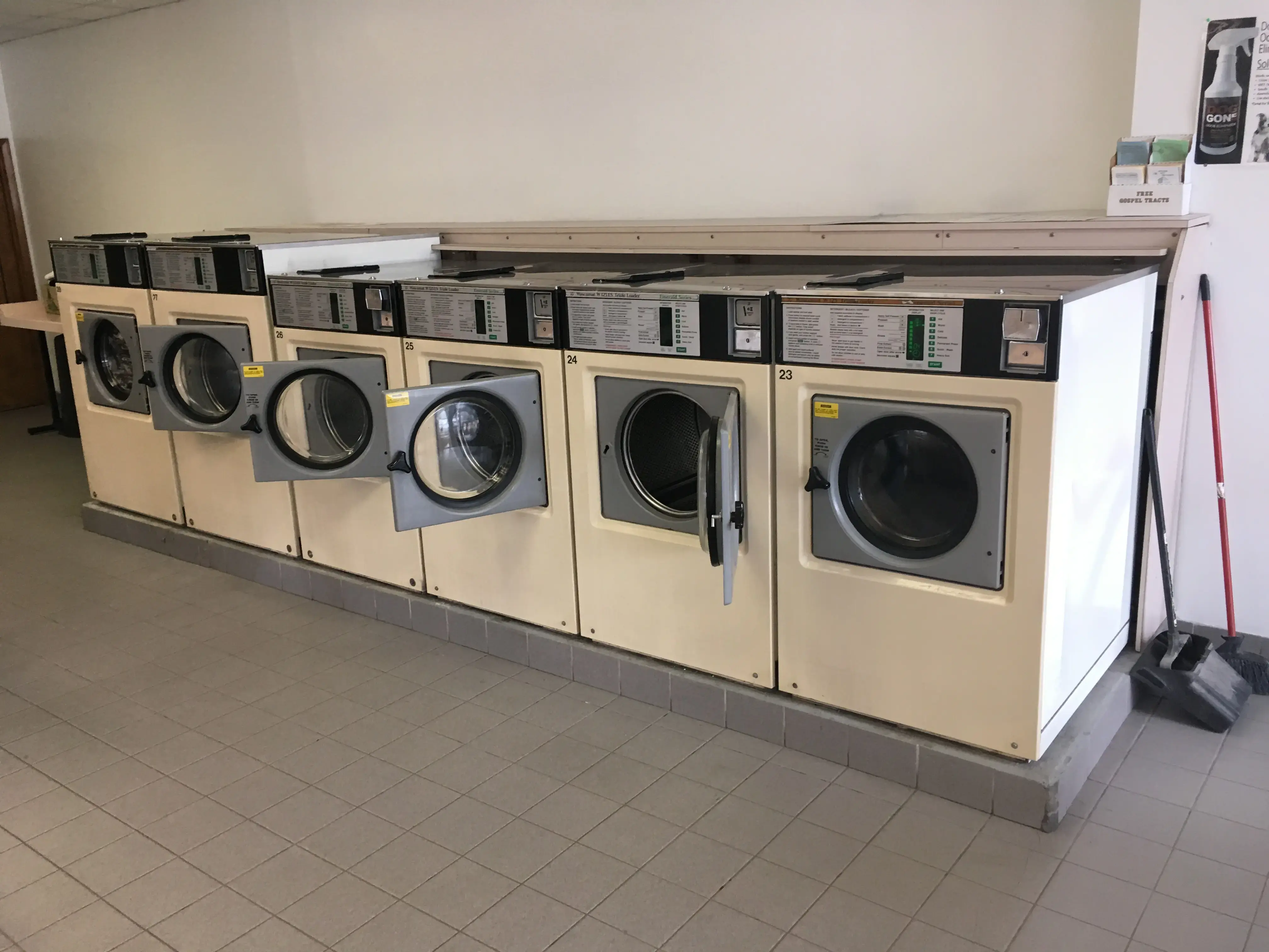 Keeners Family Cleaners - Image 9