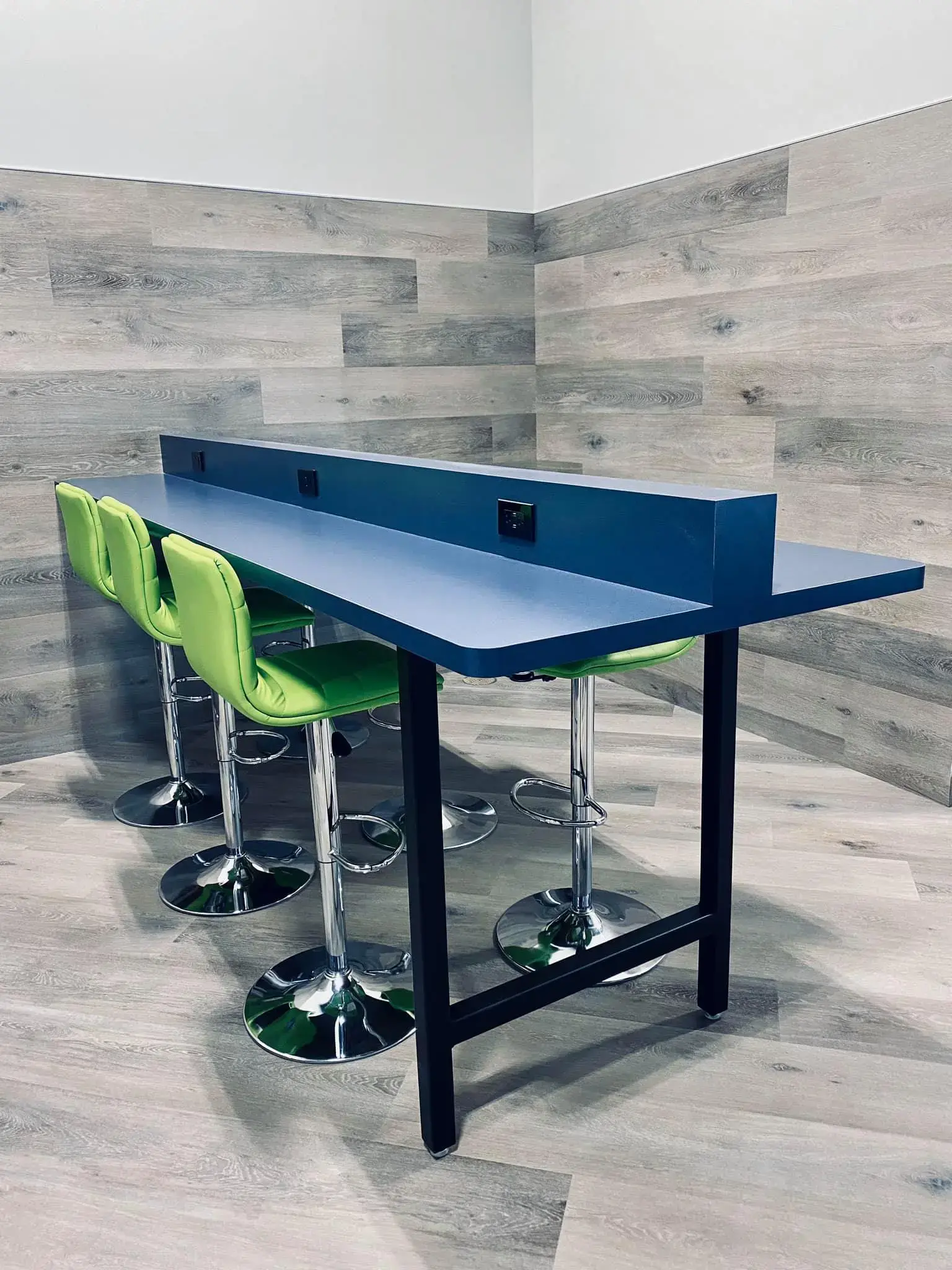 Keep Clean Laundry Sycamore thumbnail 3