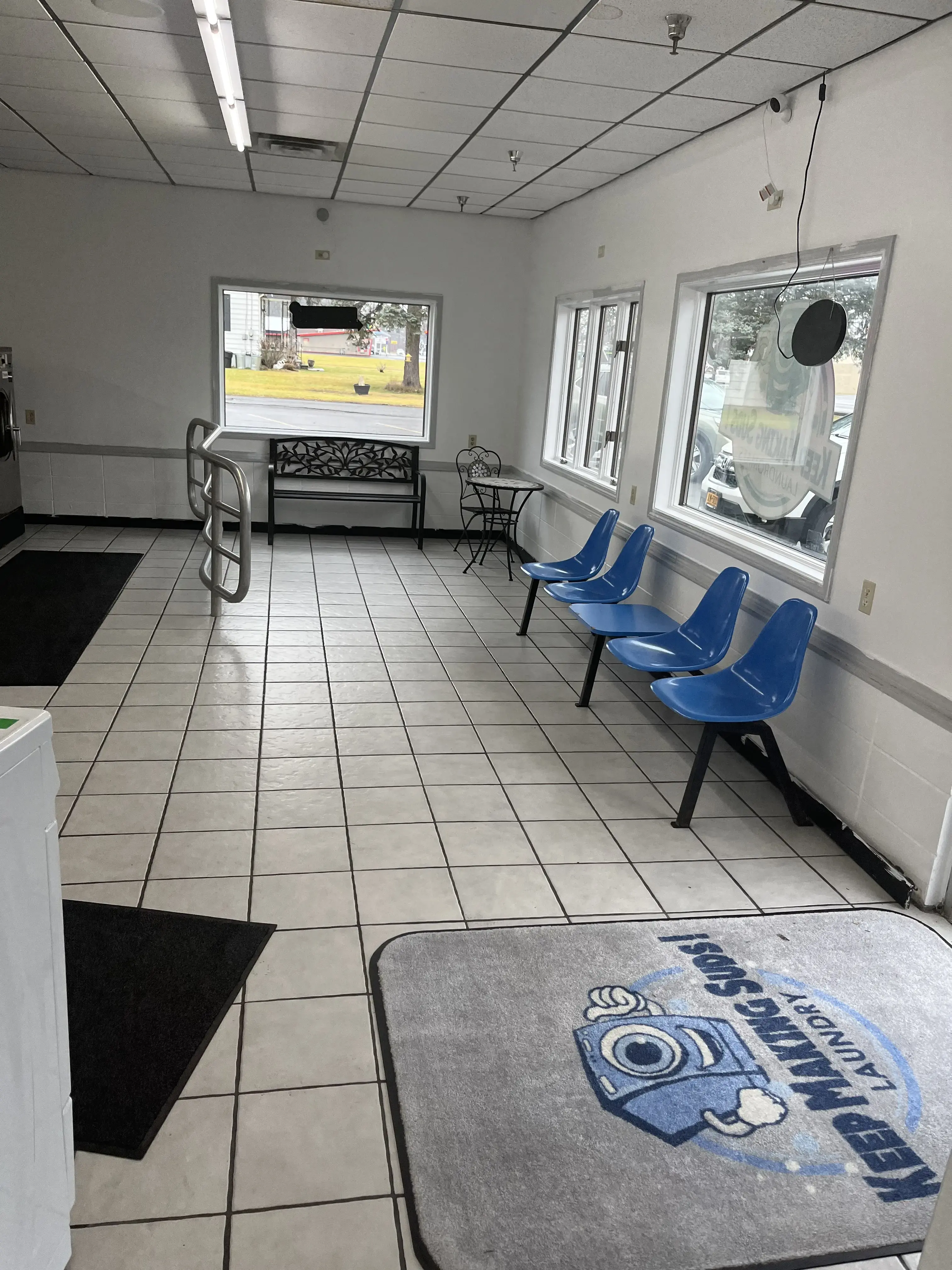 Keep Making Suds Laundromats thumbnail 14