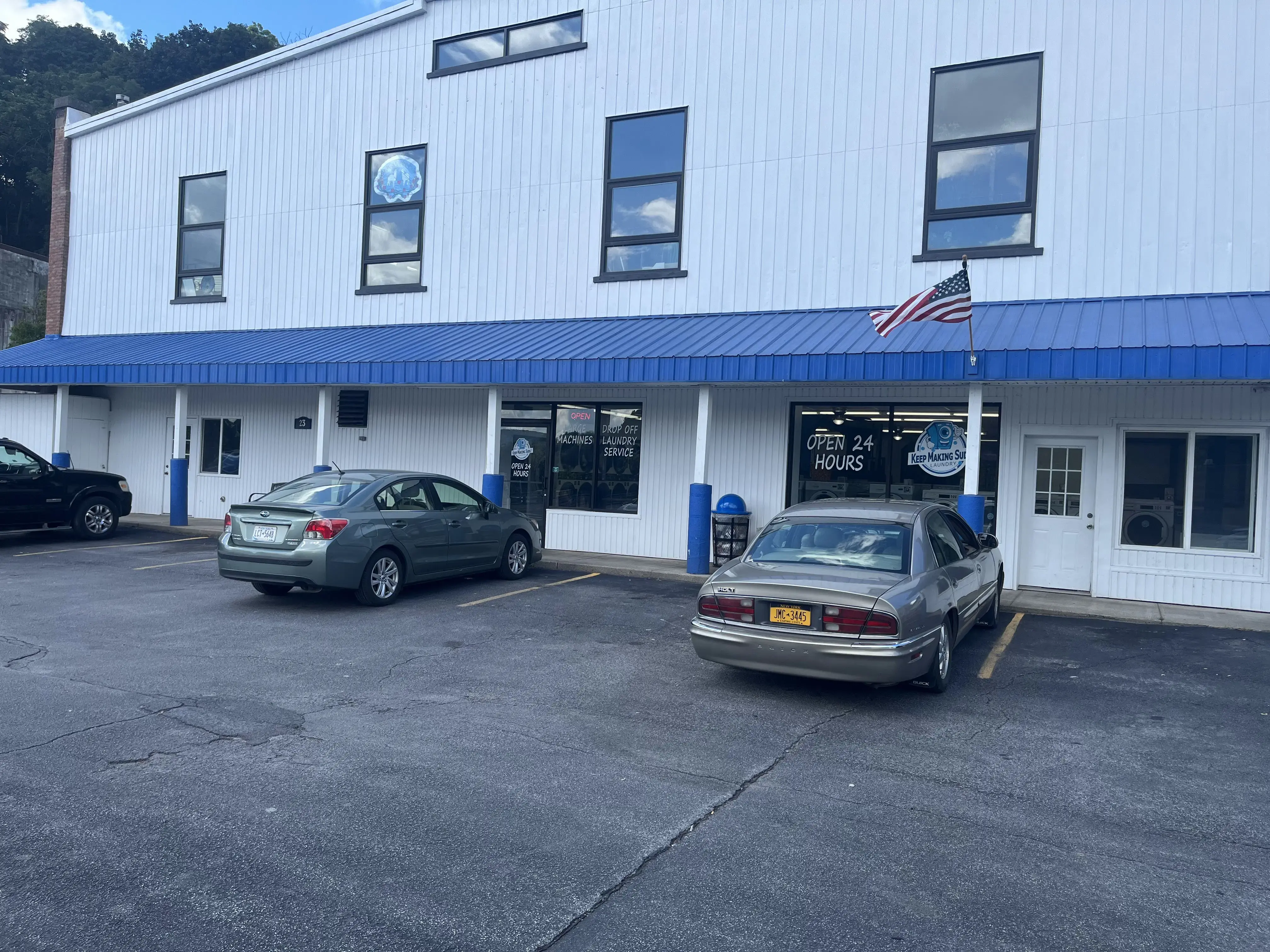 Keep Making Suds Laundromats thumbnail 14