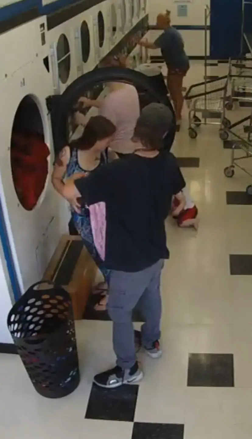 Keep Making Suds Laundromats - Image 15