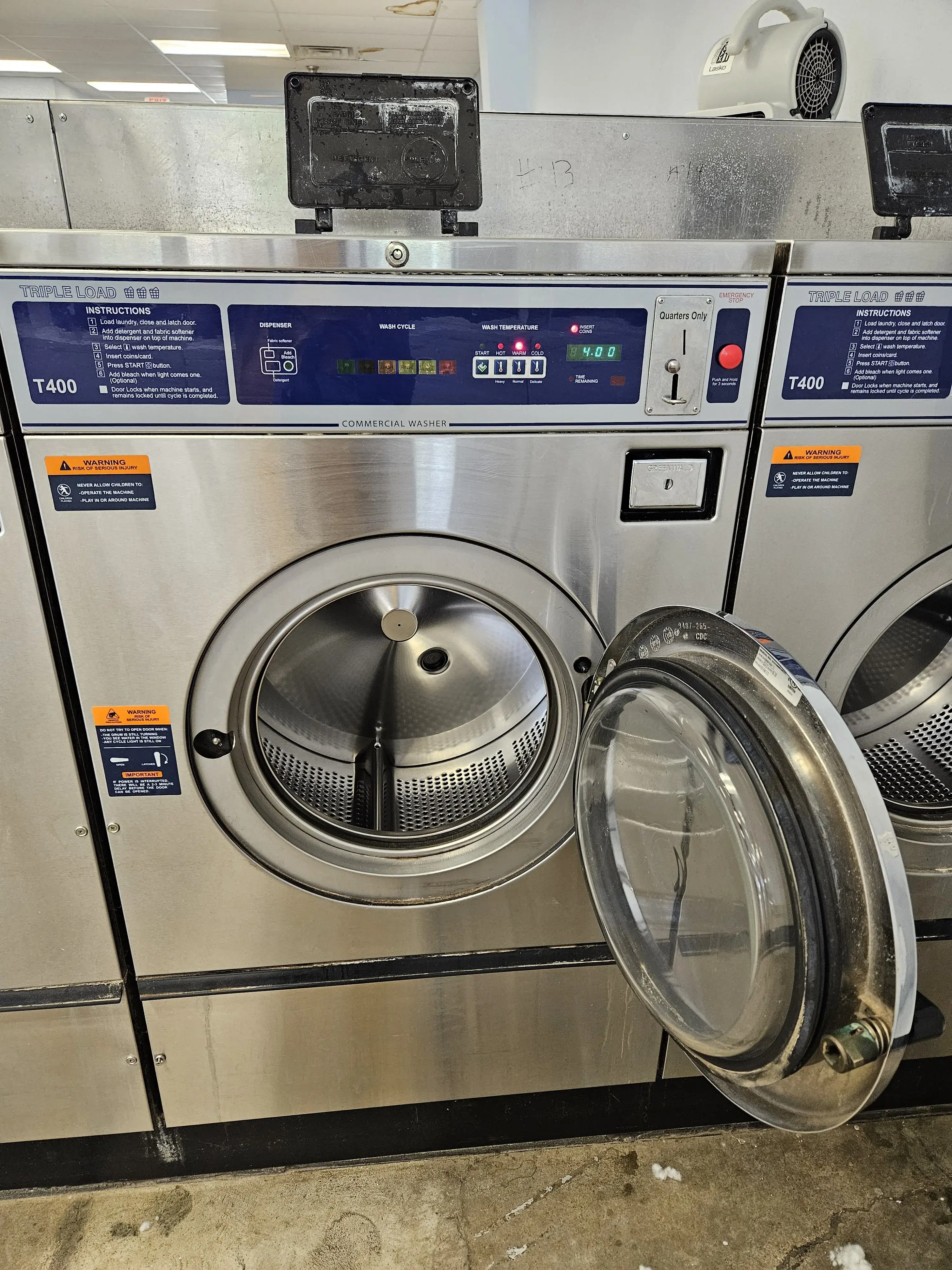 Kelly Ave Coin Op Laundry thumbnail 2