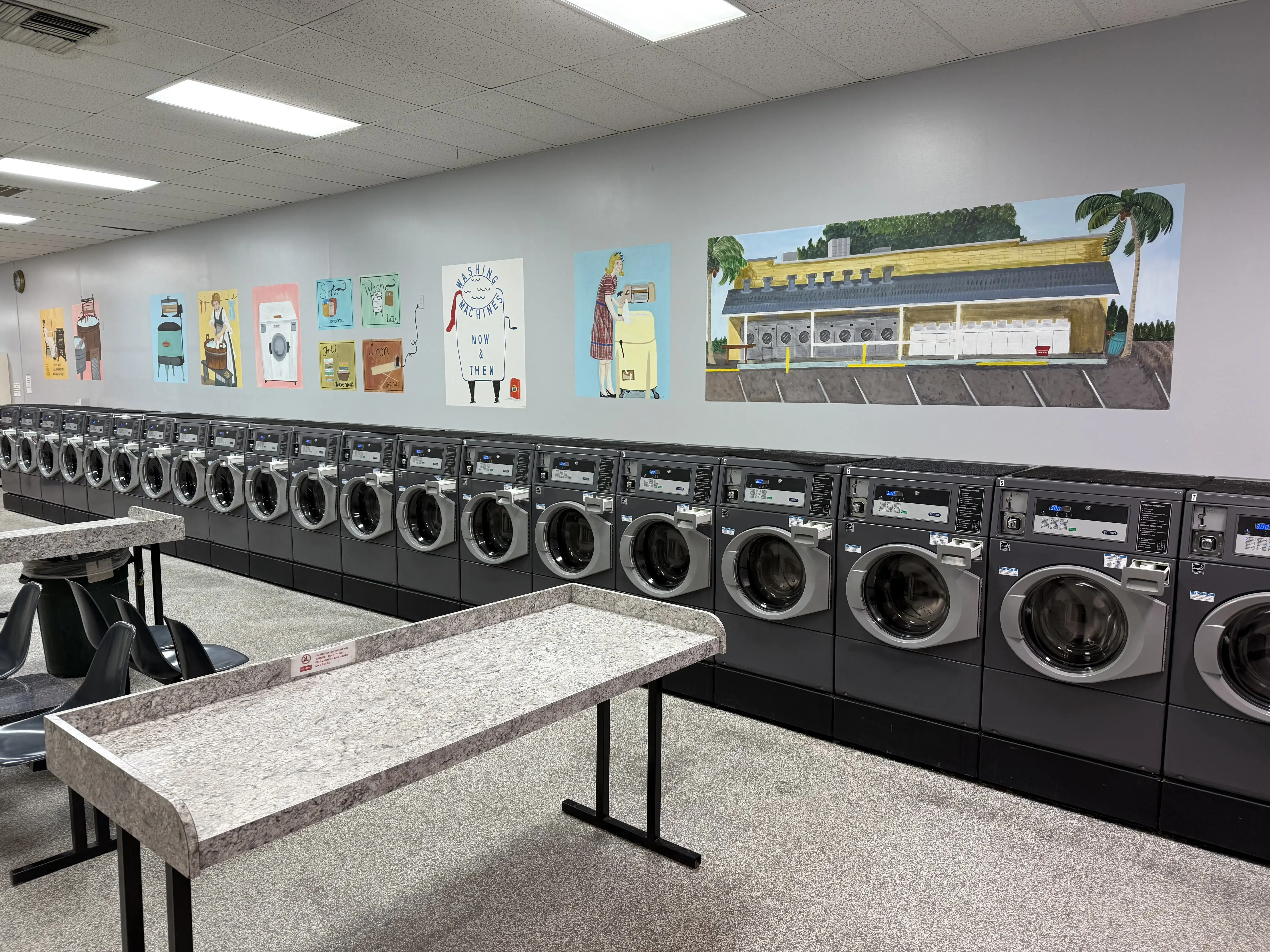 Kelly's Suds-N-Dry - Image 13