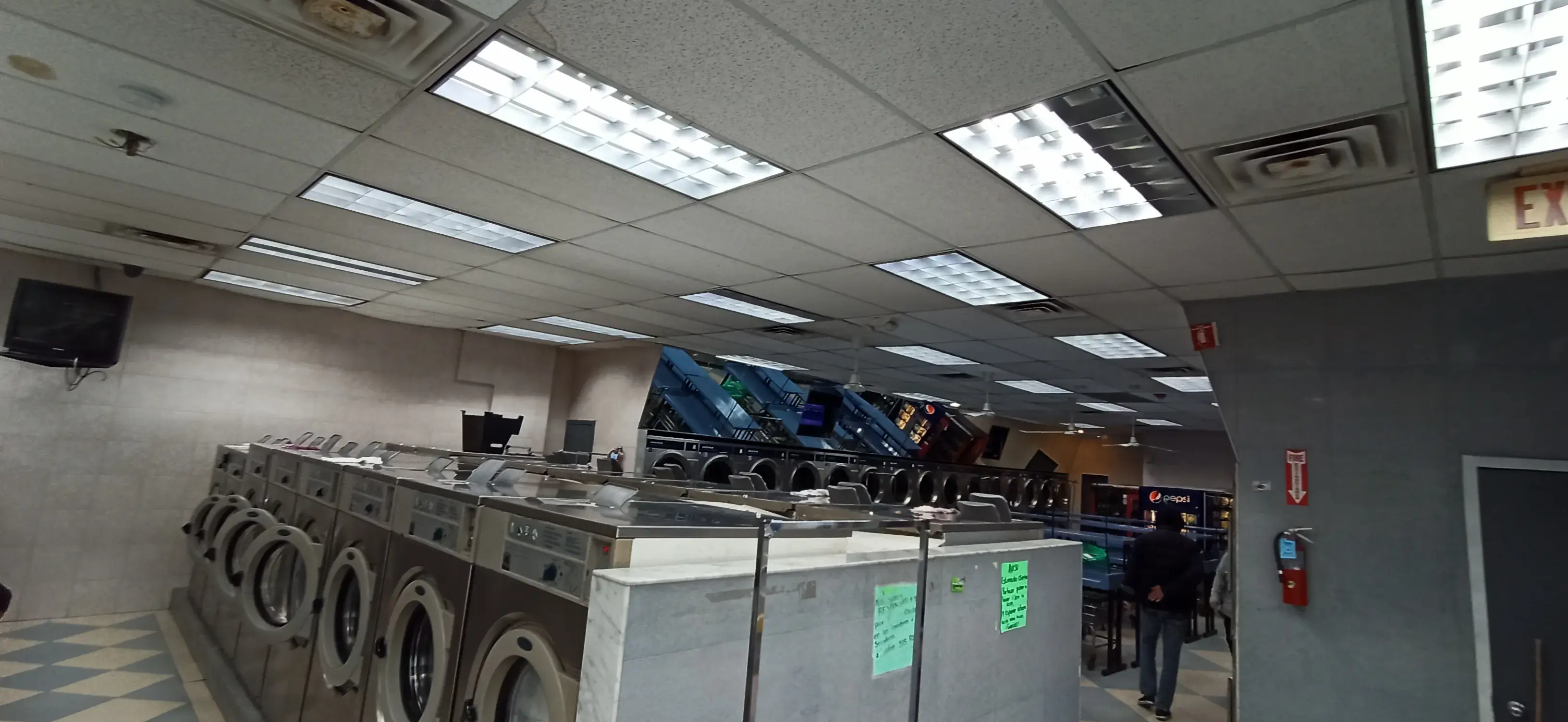 Kennedy Laundromat Dry Cleaning thumbnail 1