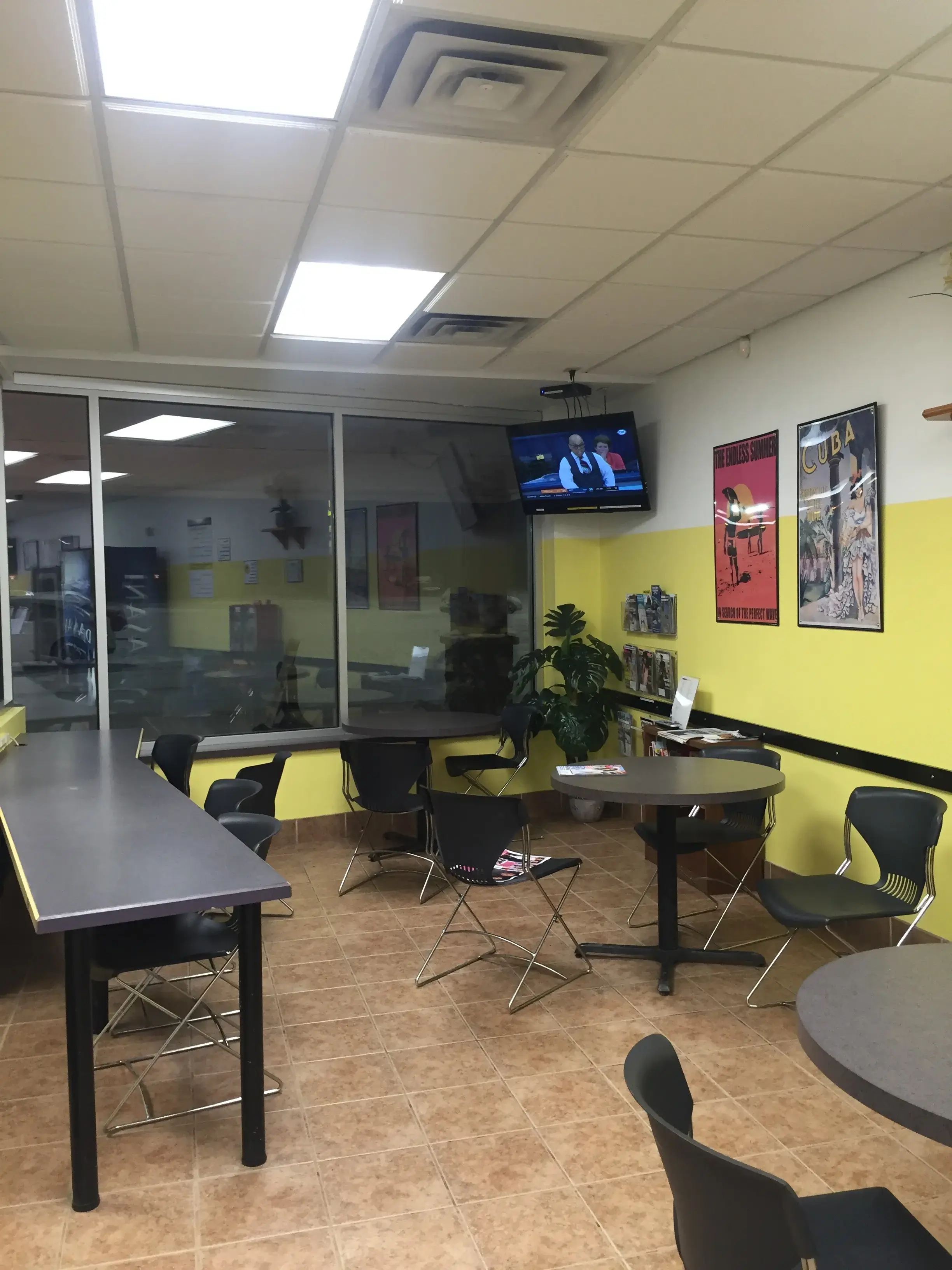 Kenwood Laundromat - Image 6