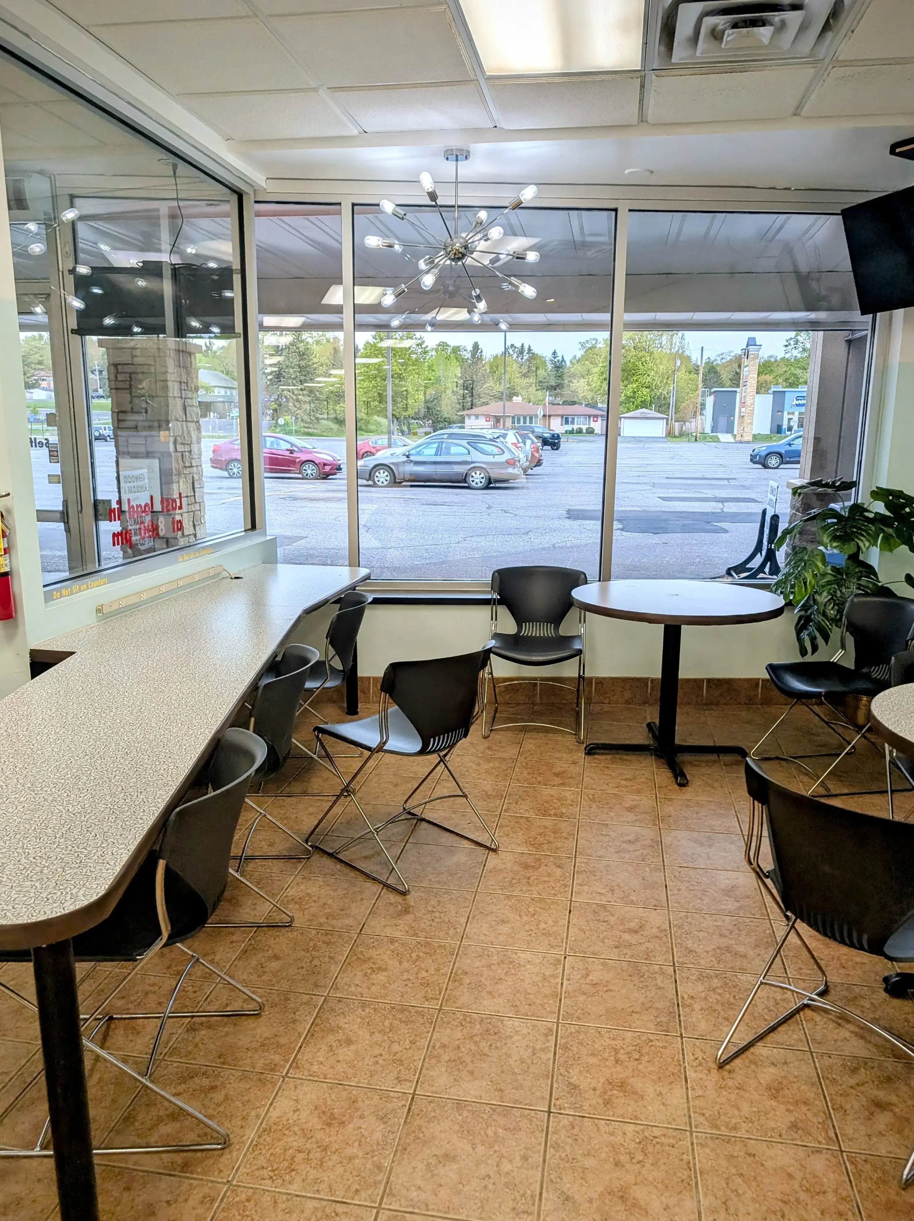Kenwood Laundromat - Image 7