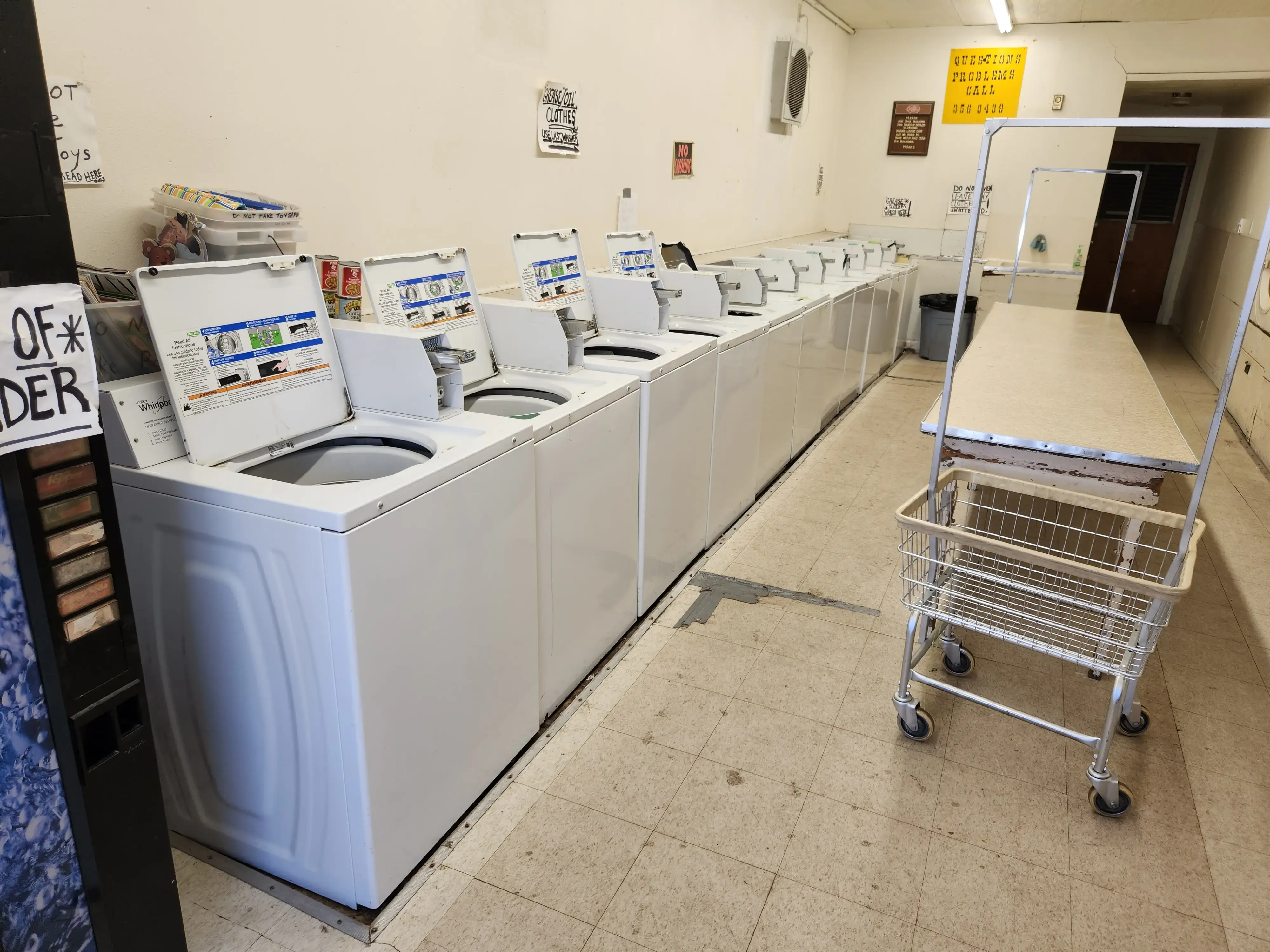 Kersey Laundromat - Image 9