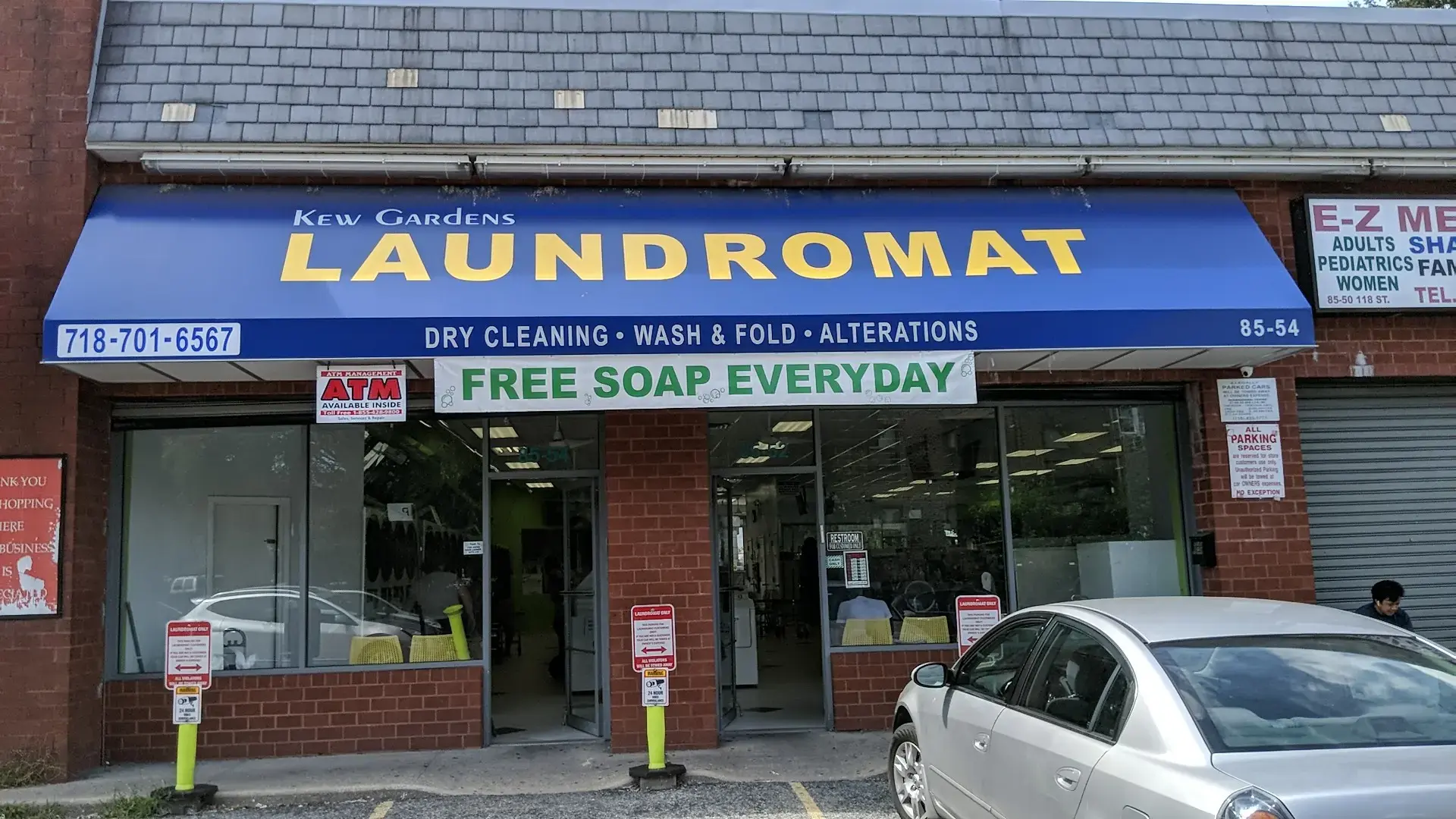 Kew Gardens Laundromat thumbnail 15
