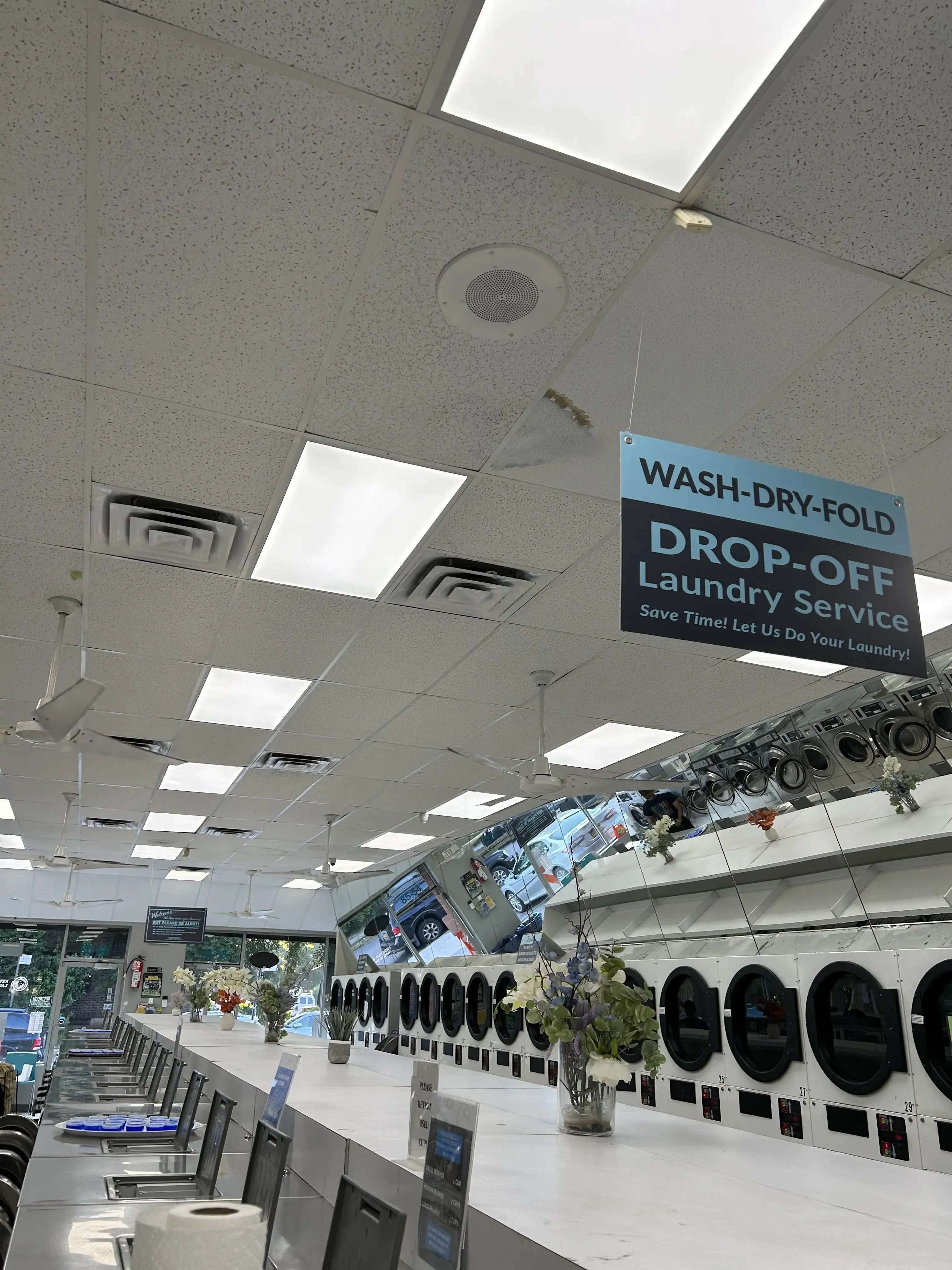 Kew Gardens Laundromat thumbnail 14