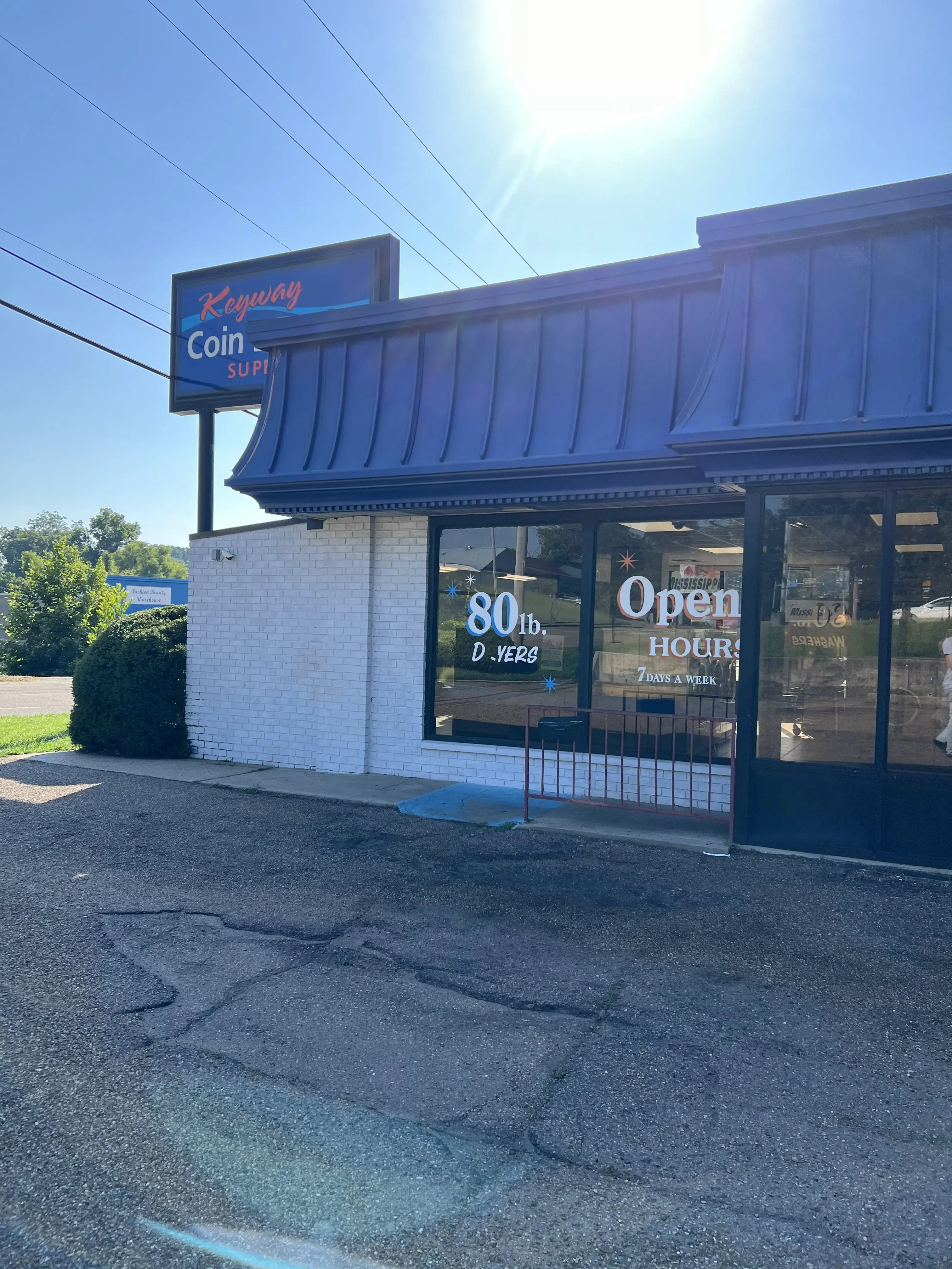 Keyway Supersudz Laundry - Image 16