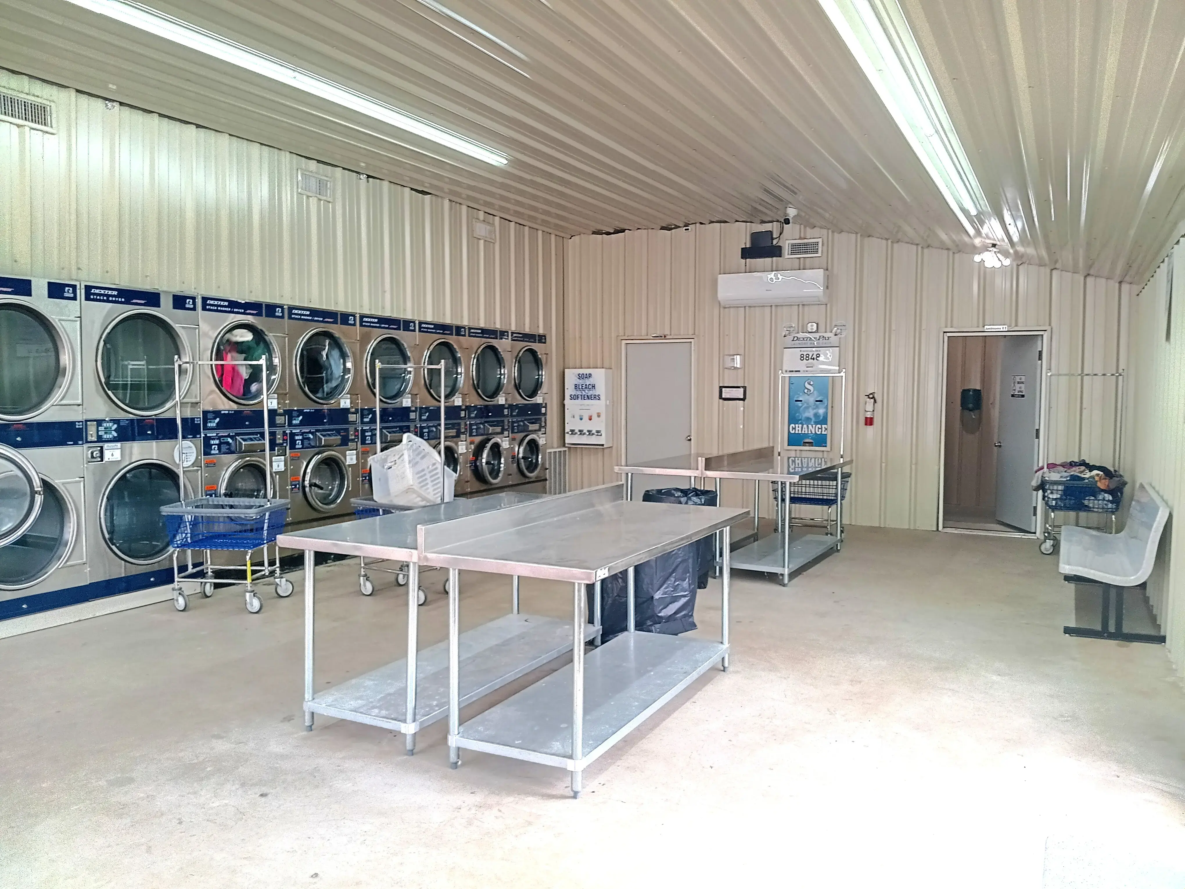 Kilgor L&S Laundromat - Image 6