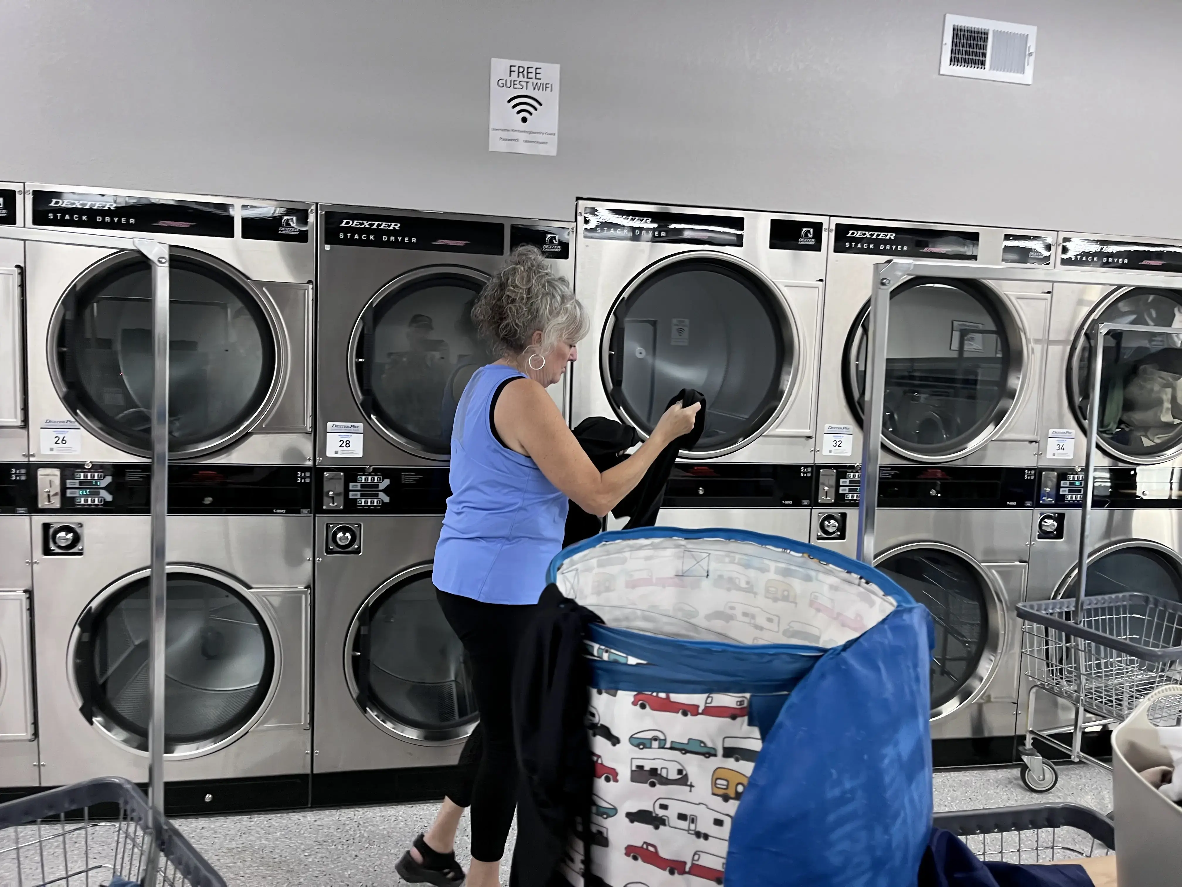 Kimberling city laundry thumbnail 10