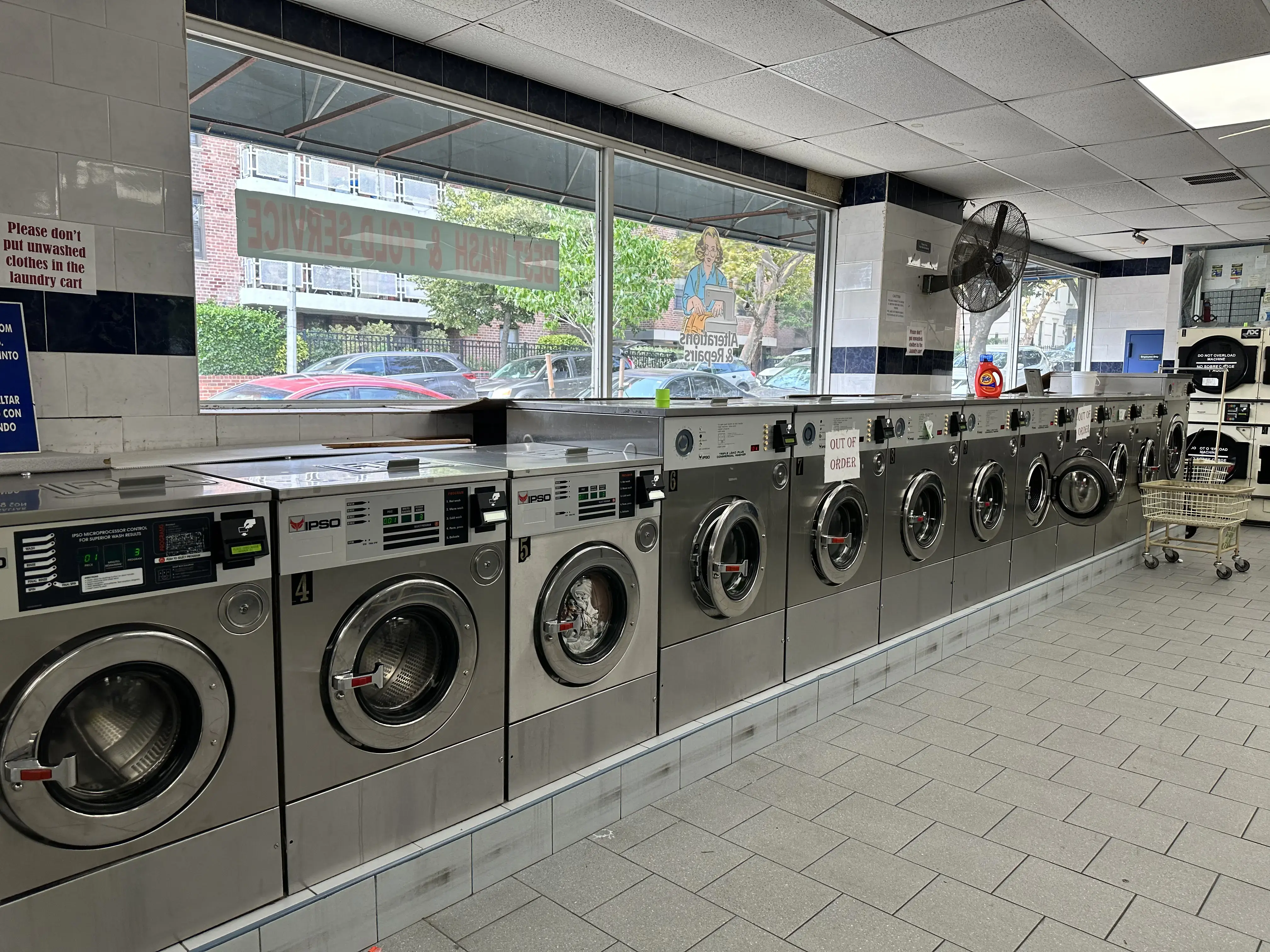 King Coin Laundry & Cleaners location