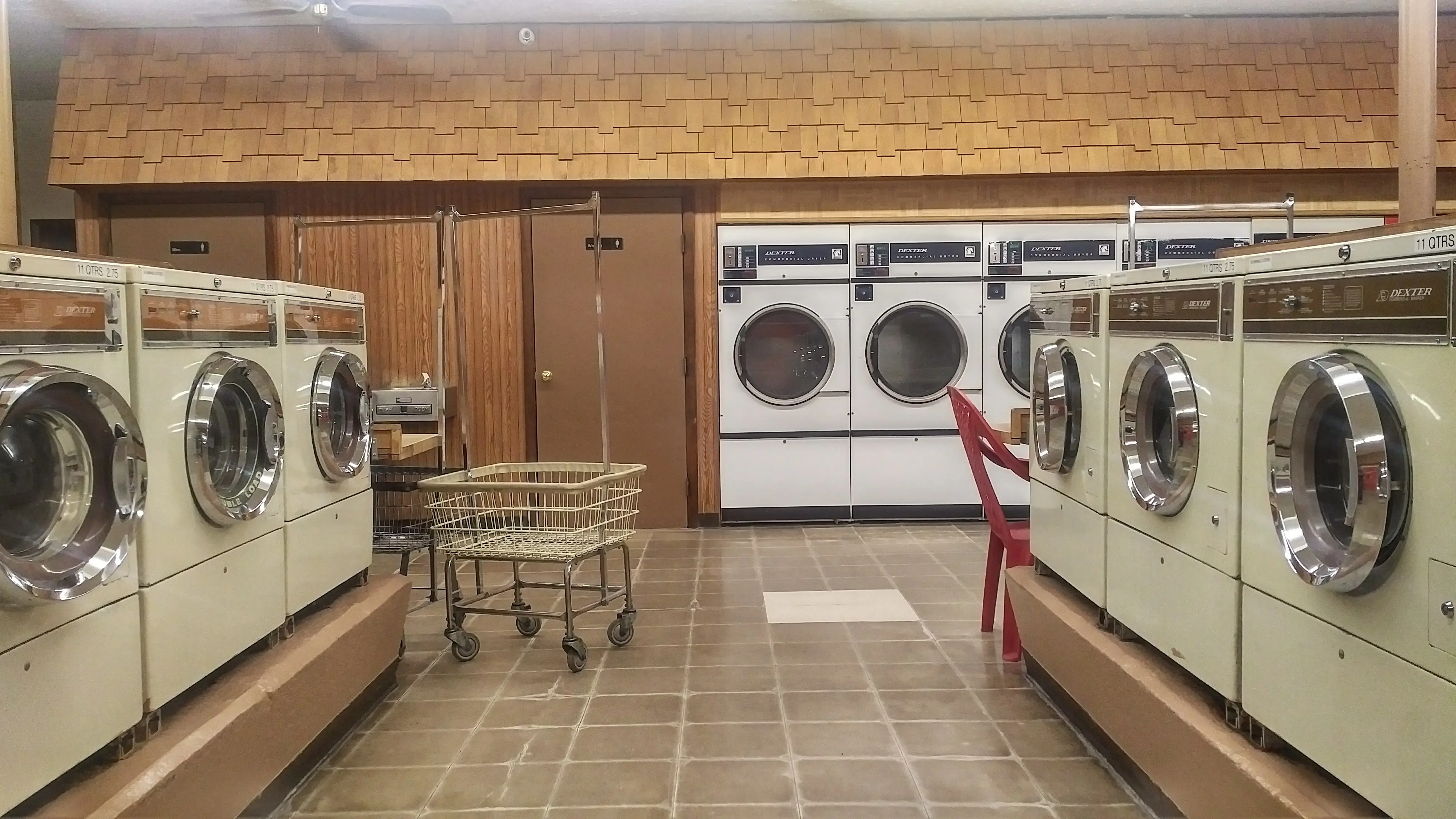 King Koin Laundromat - Image 7