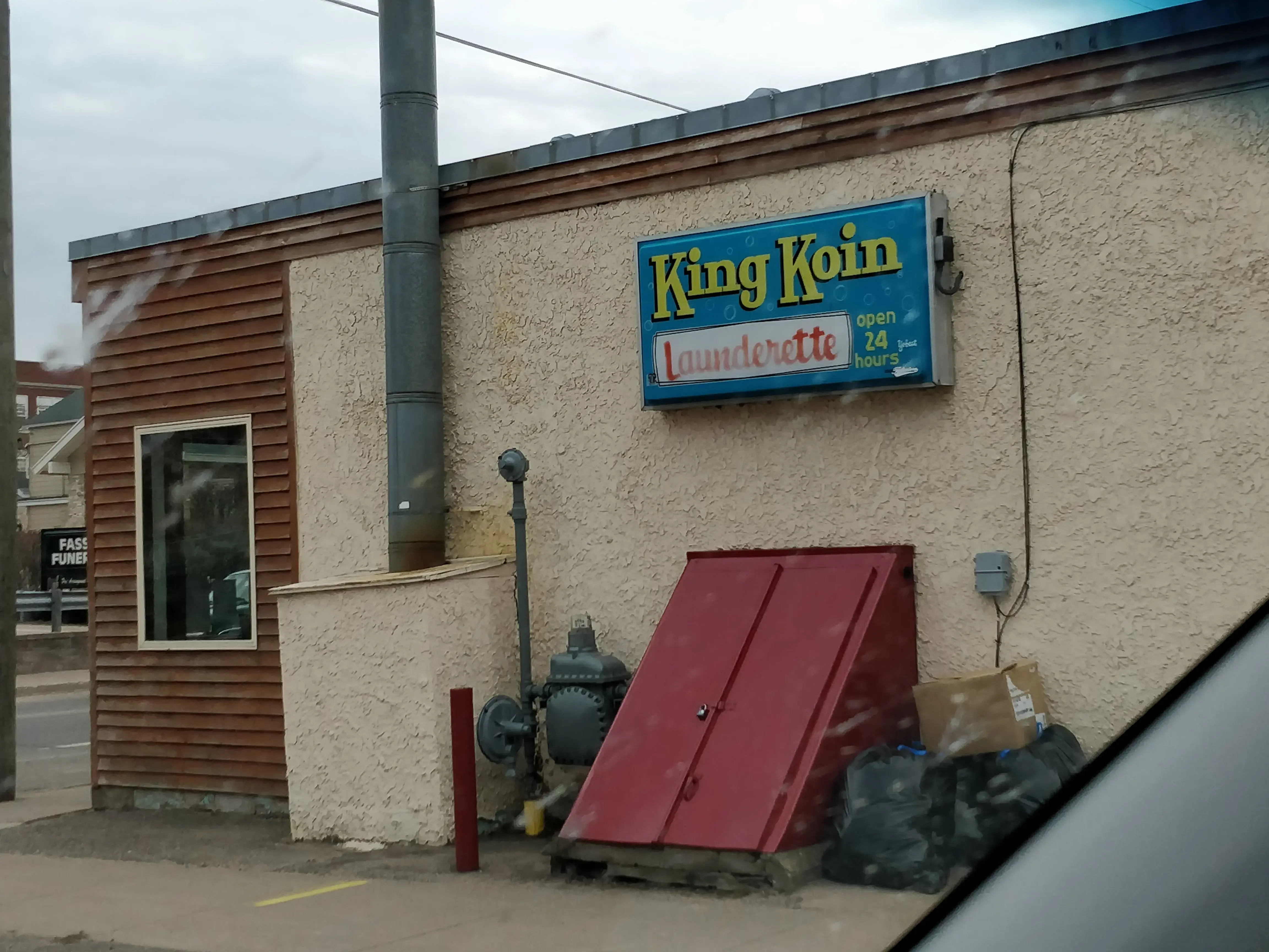 King Koin Laundromat - Image 3