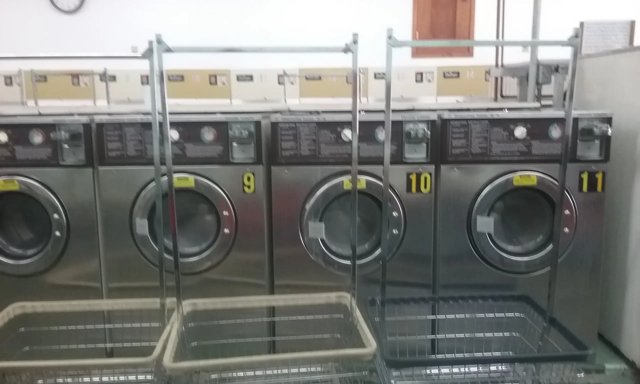 King Koin Laundry, Car Wash thumbnail 12