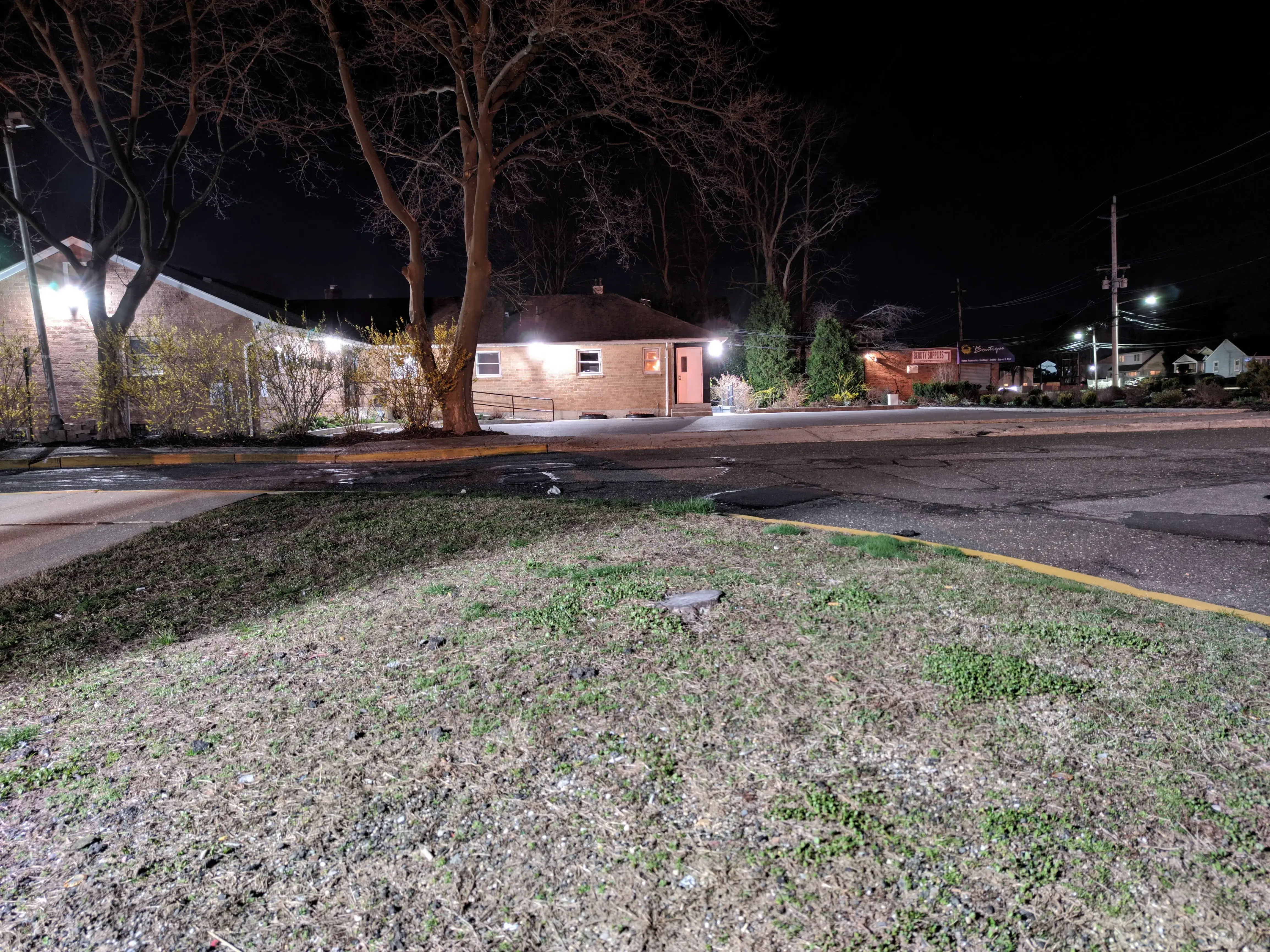 King Laundromat - Image 1