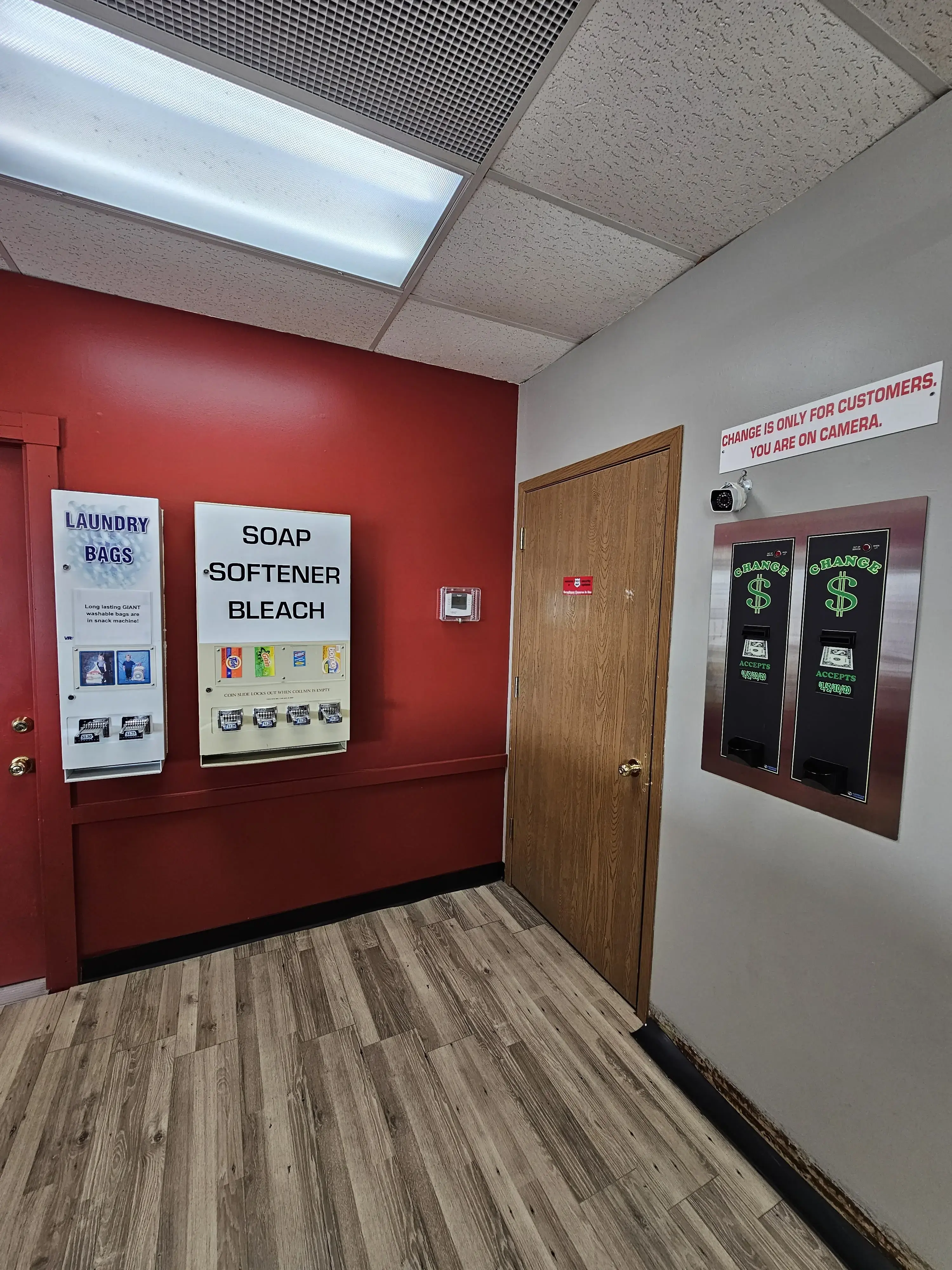 King Laundromat - Image 5