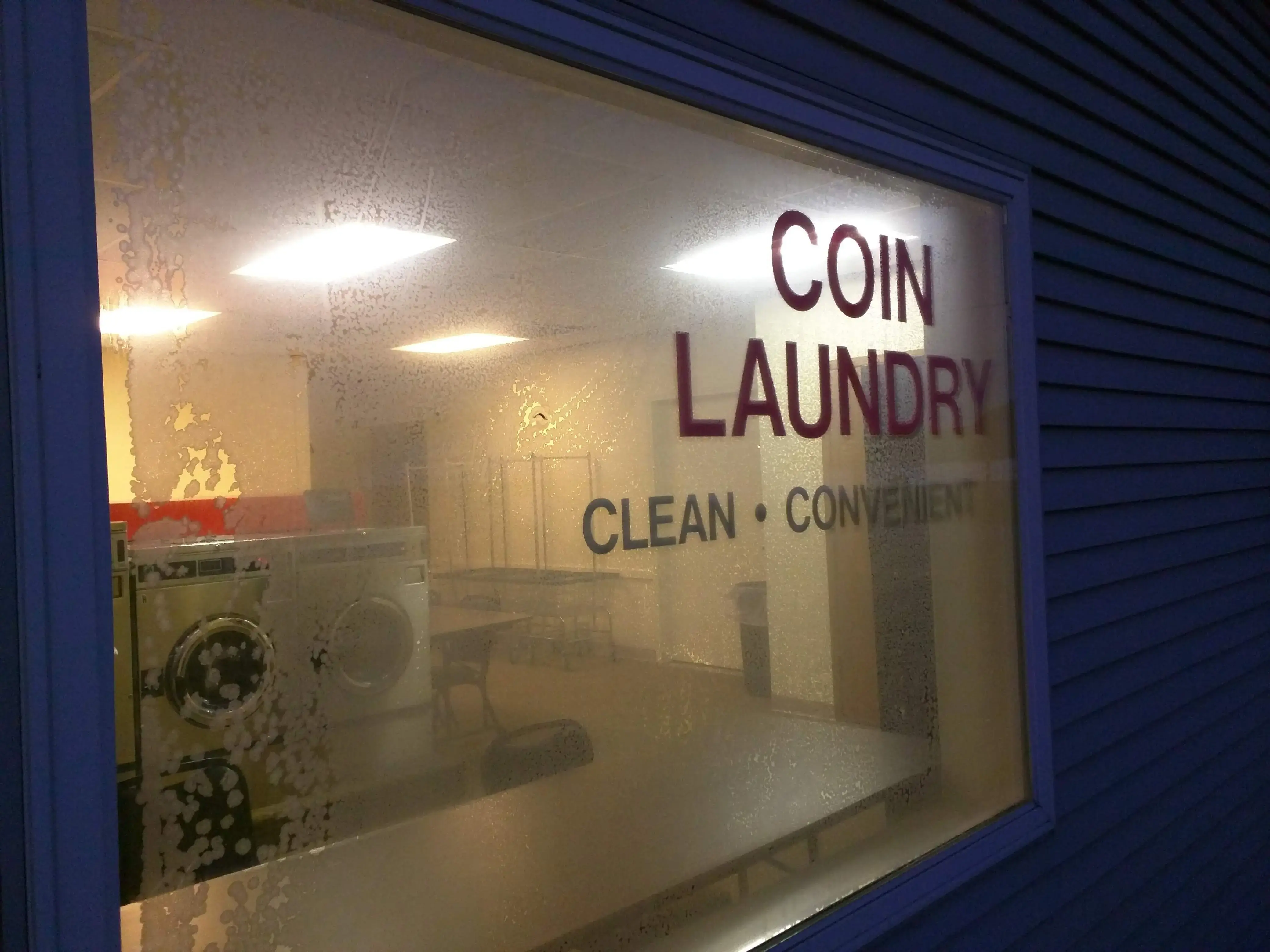 King Laundromat - Image 6