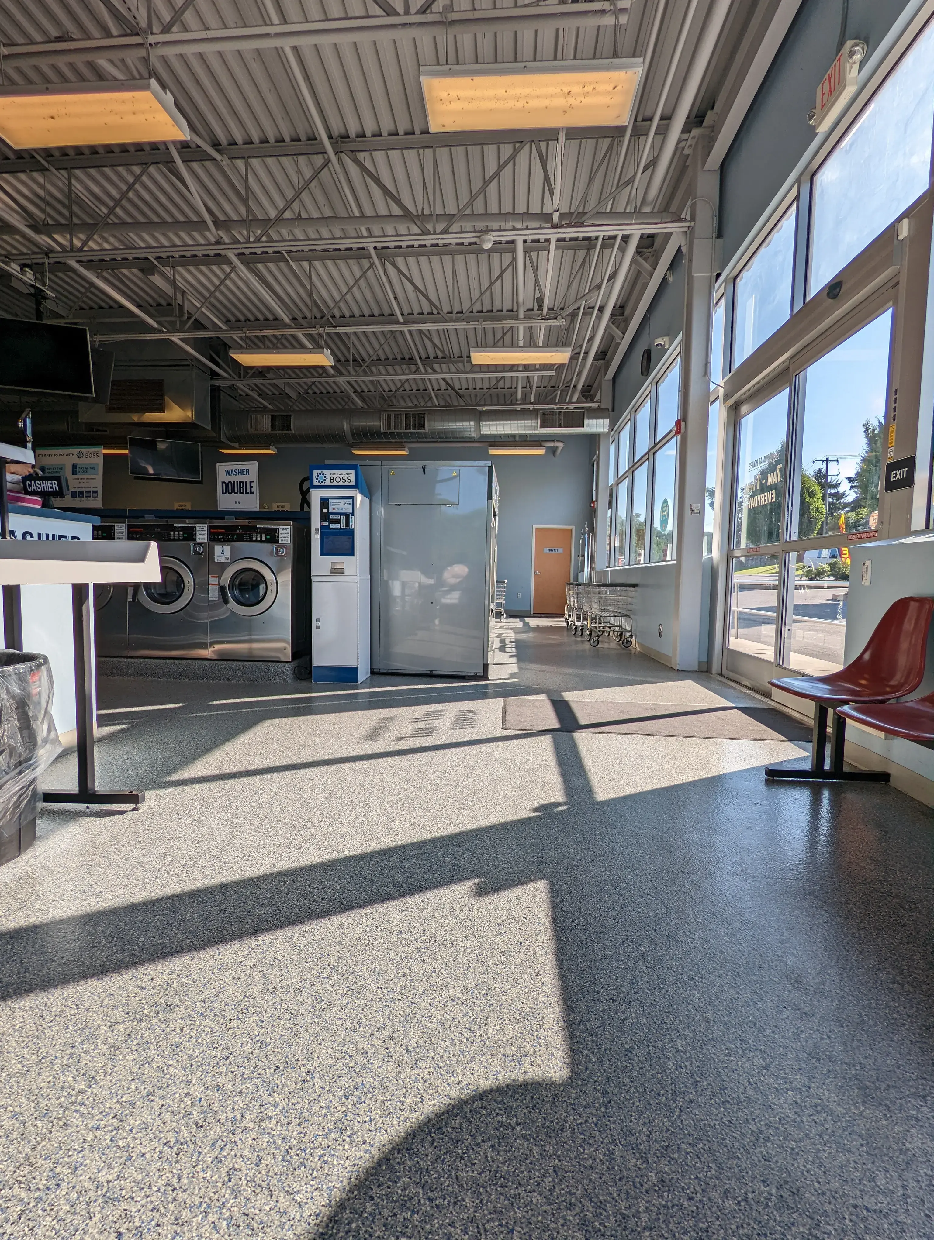 King Of Prussia Laundromat thumbnail 11