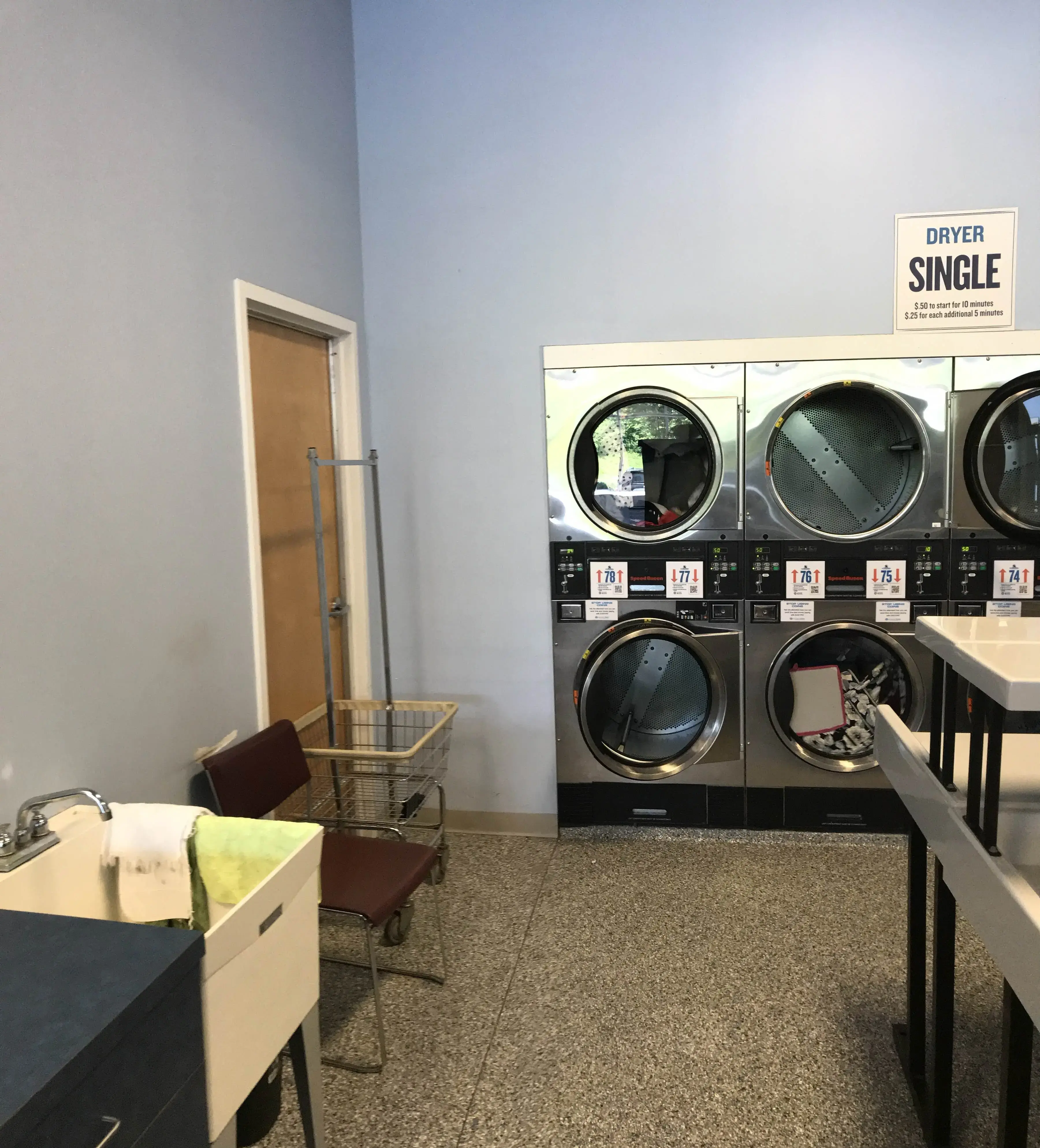 King Of Prussia Laundromat - Image 10