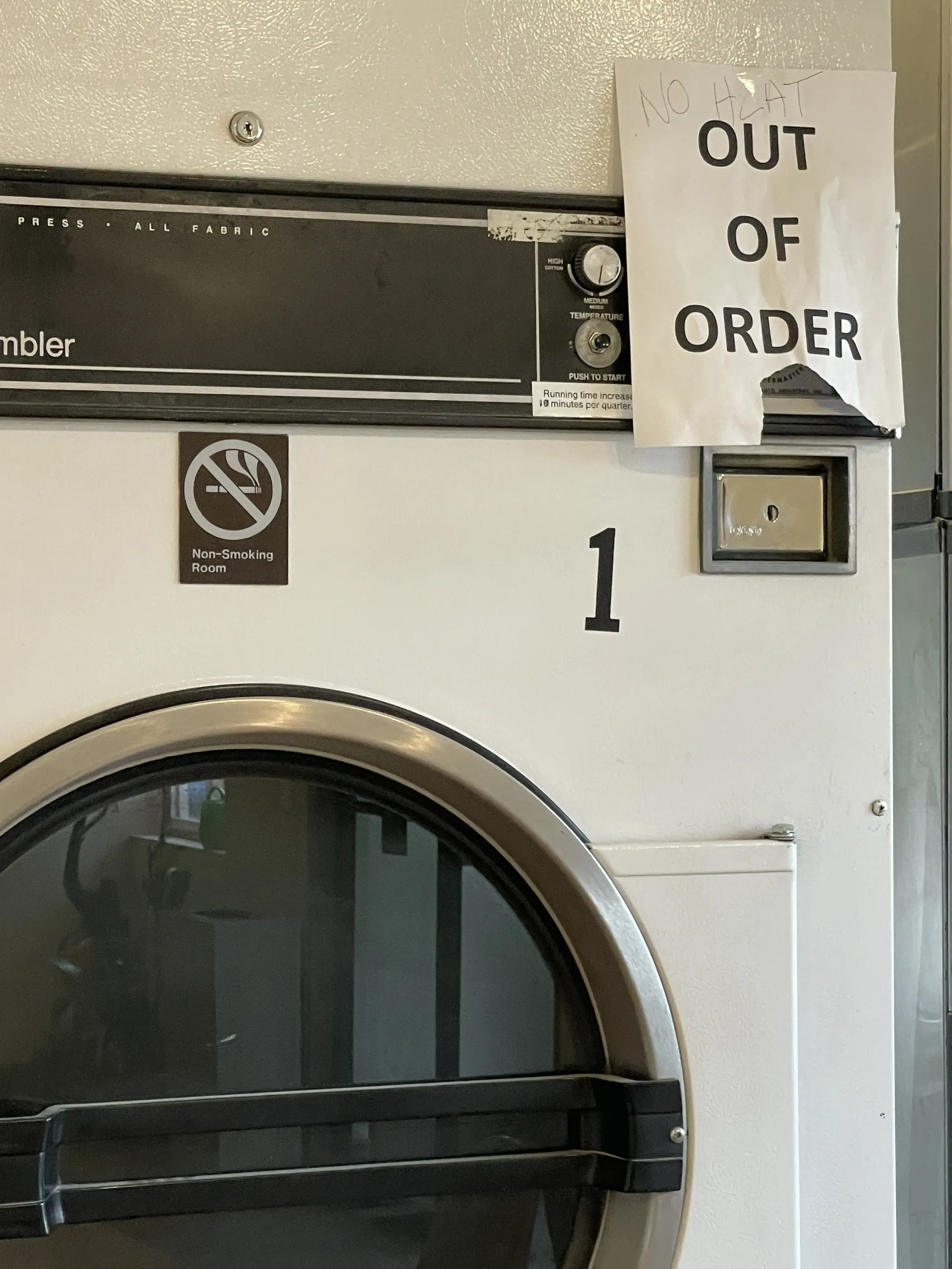 King Salmon Laundry & Showers - Image 3