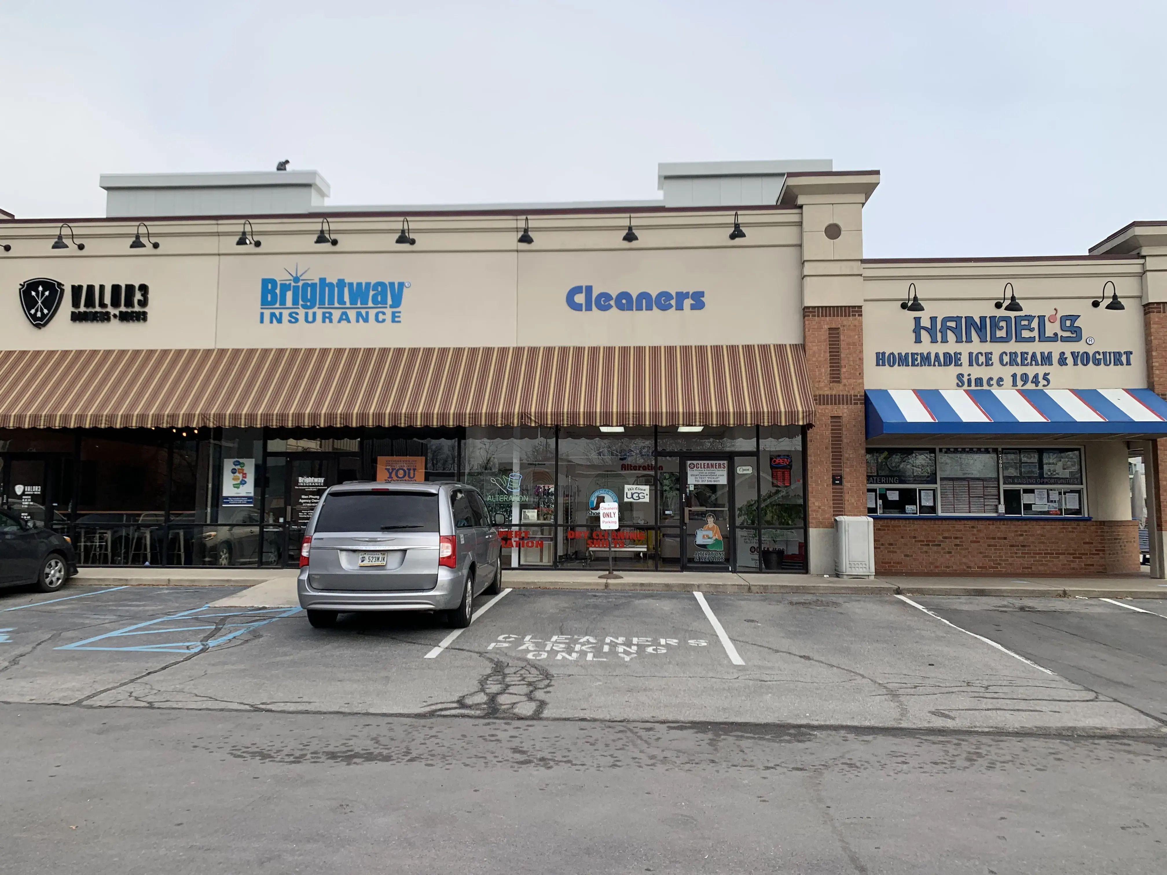 Kings Cleaners | Ellie’s Alterations - Image 11