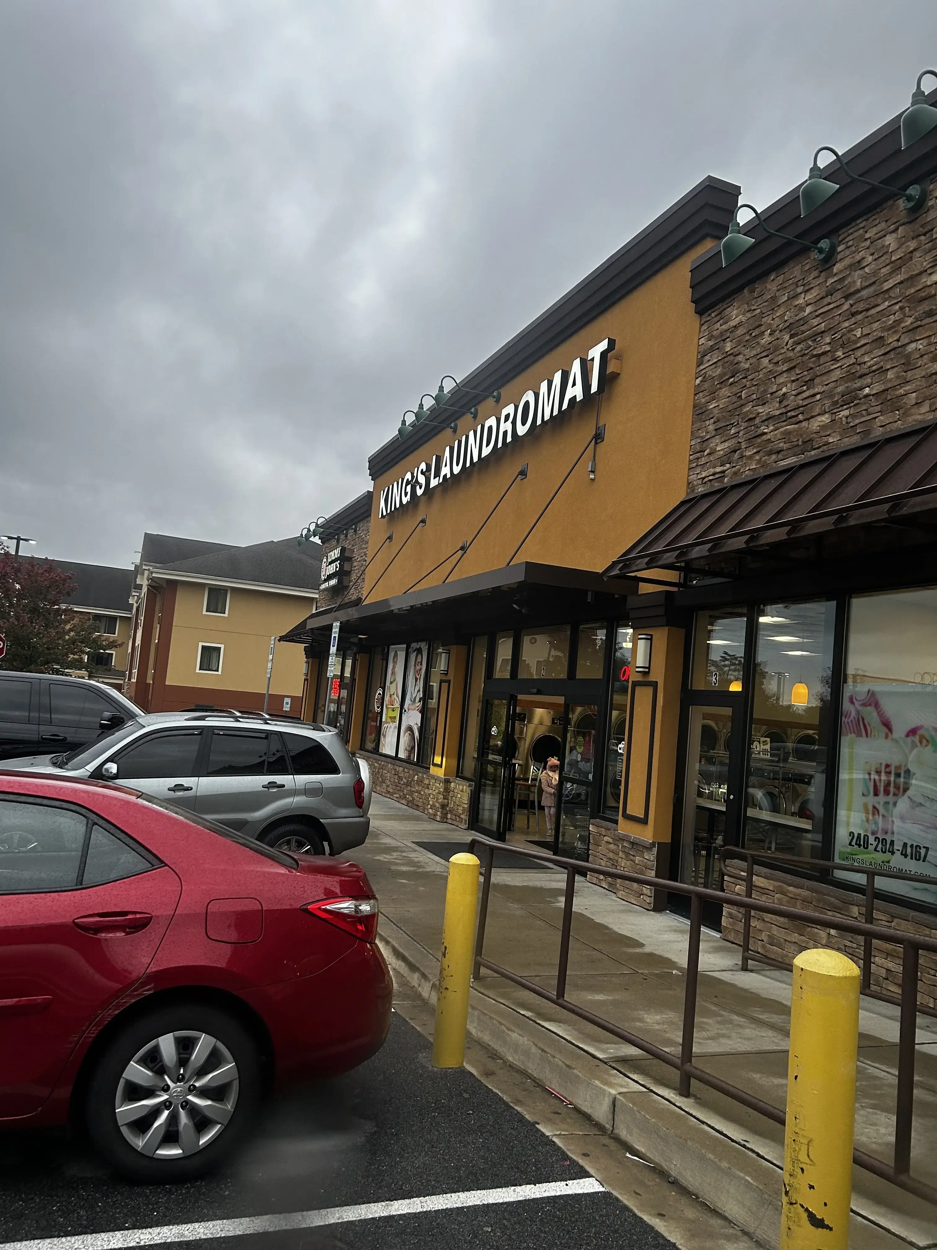 Kings Laundromat thumbnail 3