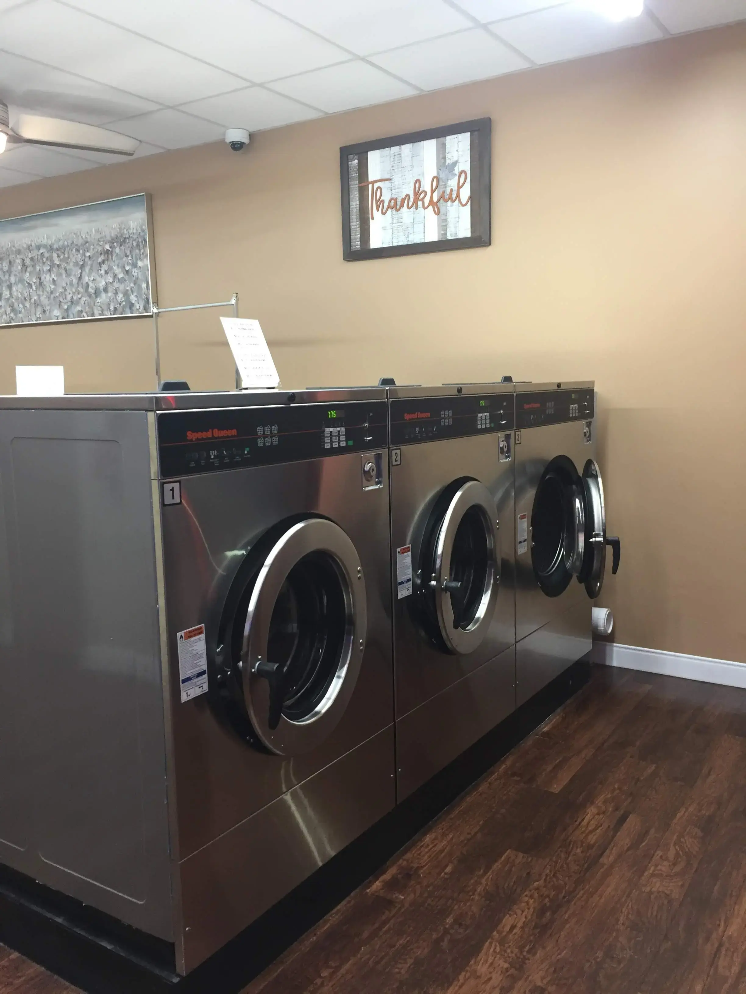 Kingsport Coin Laundry thumbnail 20