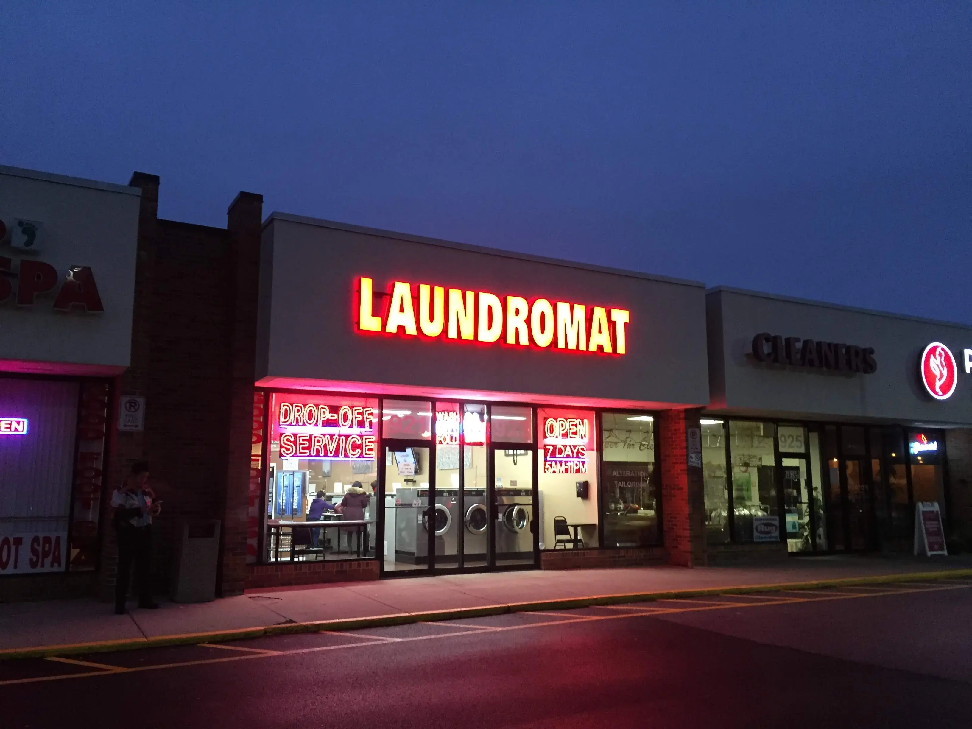Kingsport Coin Laundry thumbnail 2