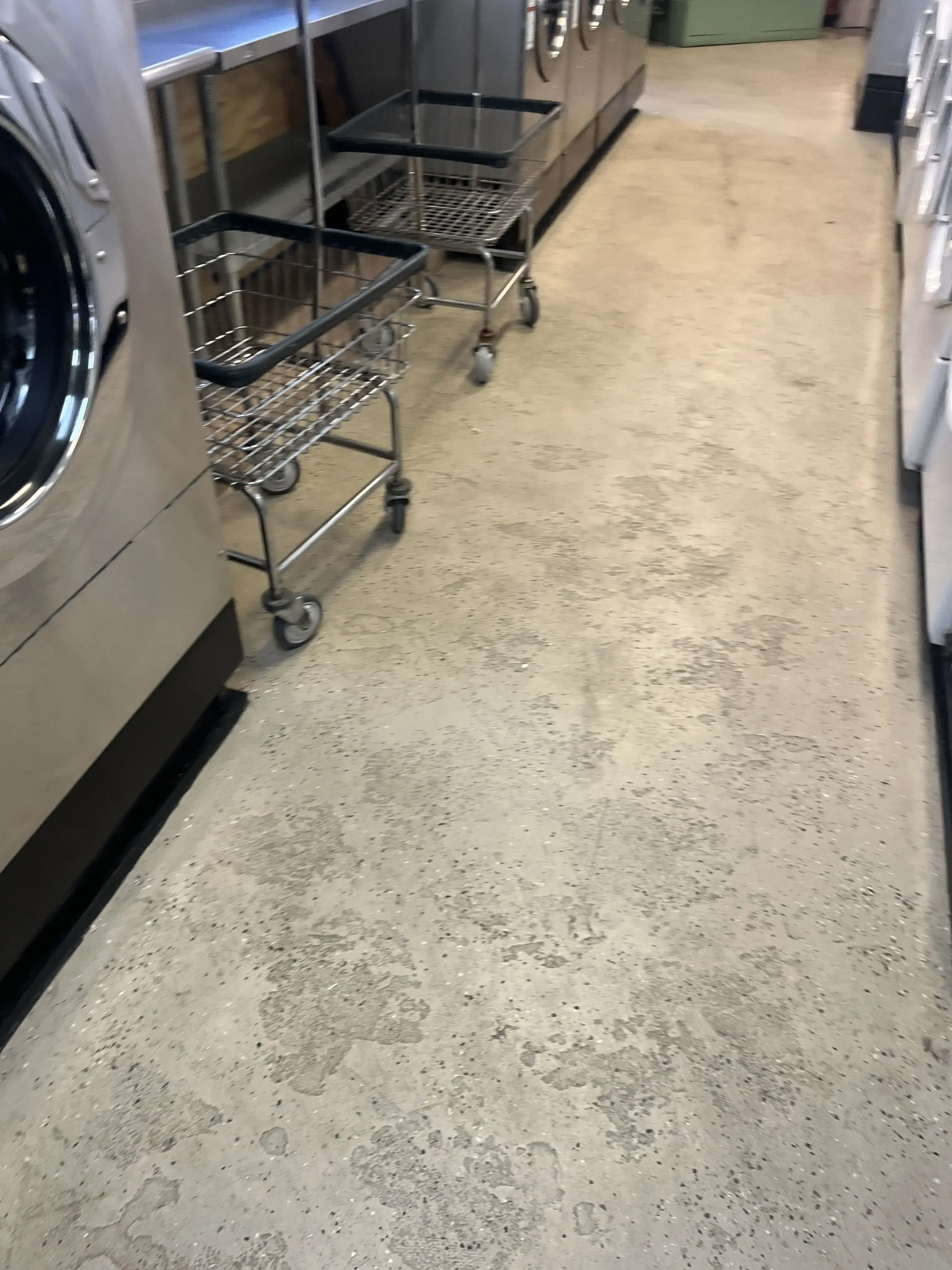 Kingwood Laundromat thumbnail 12