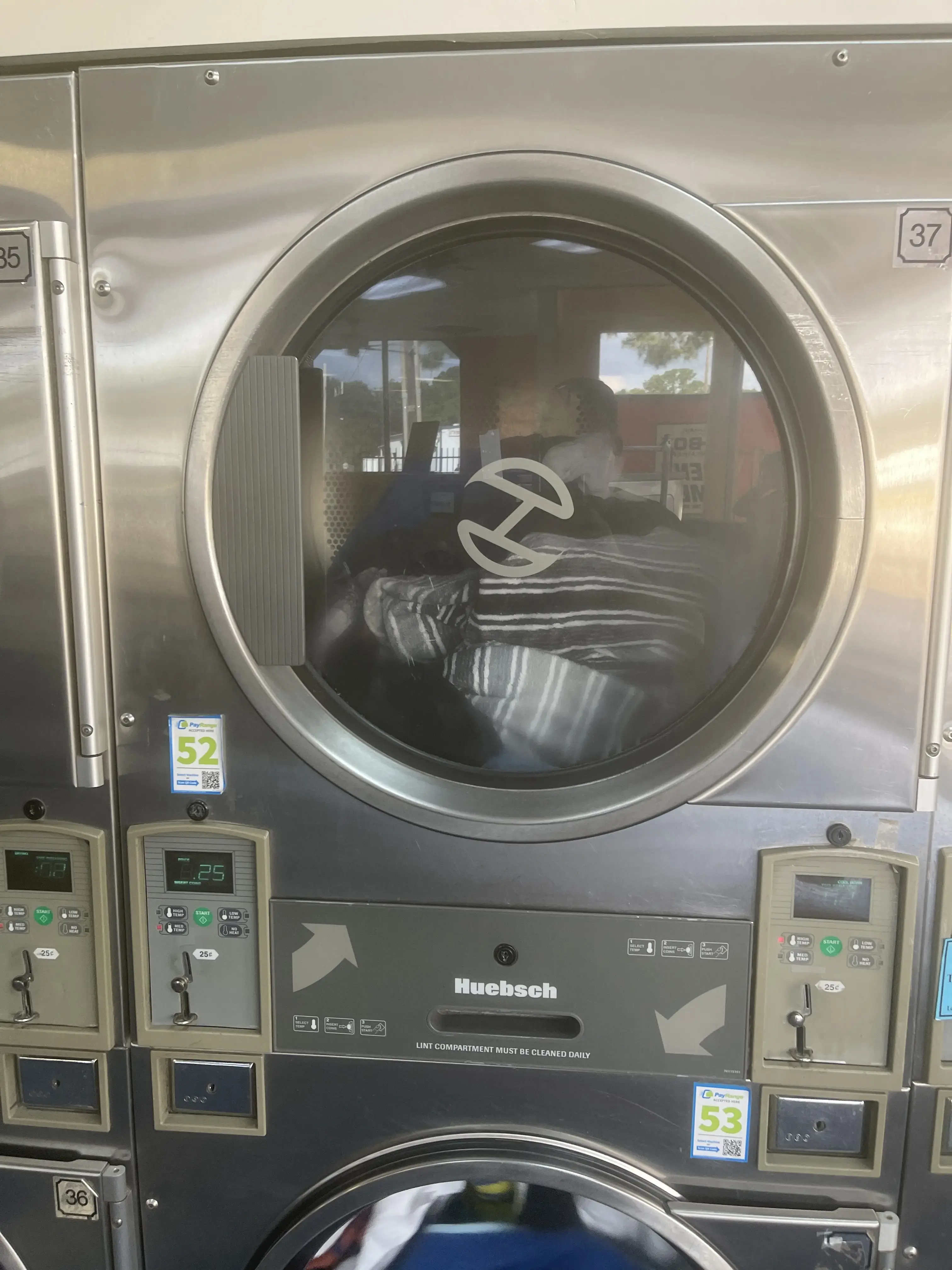 Kingwood Laundromat - Image 17