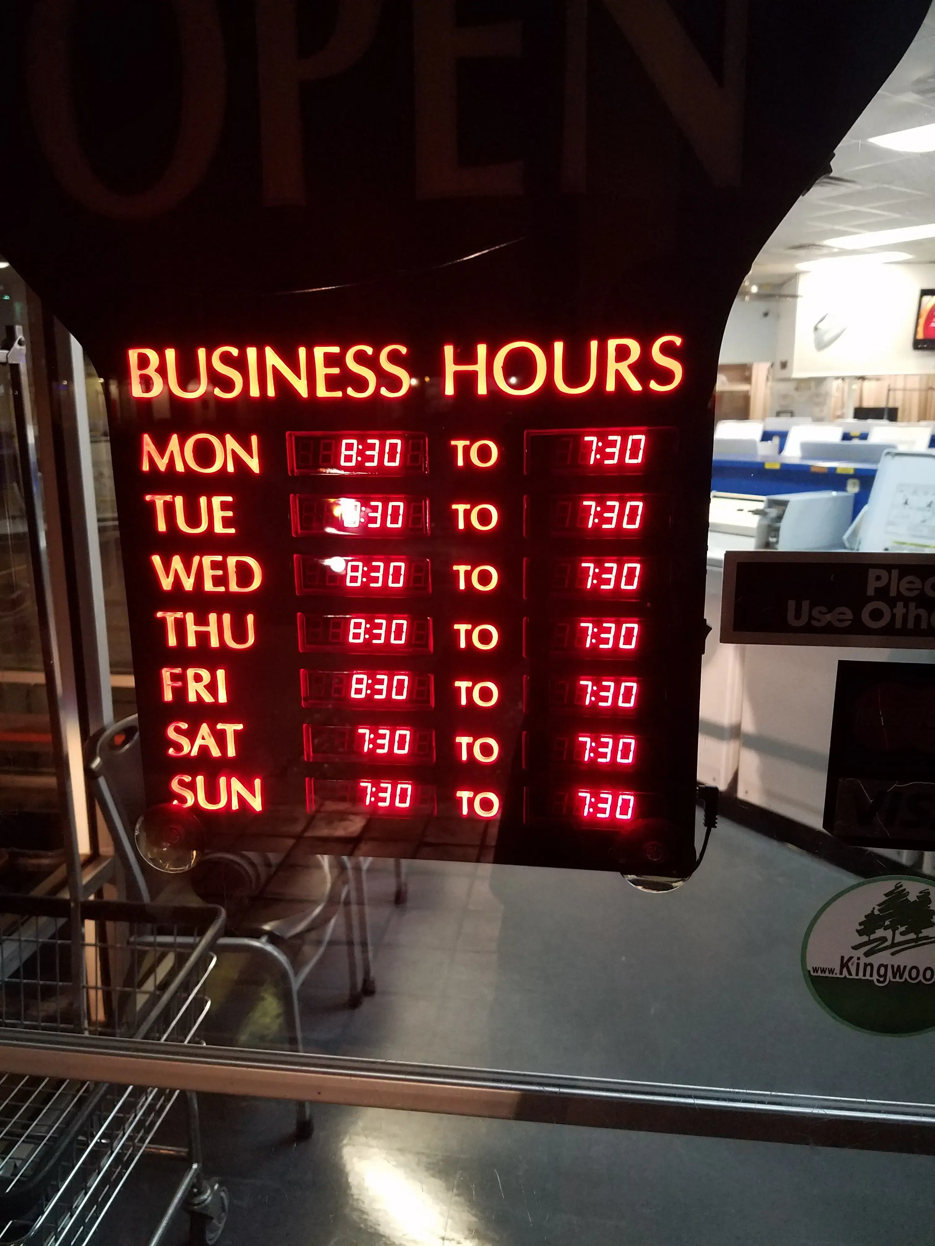 Kingwood Laundromat - Image 20