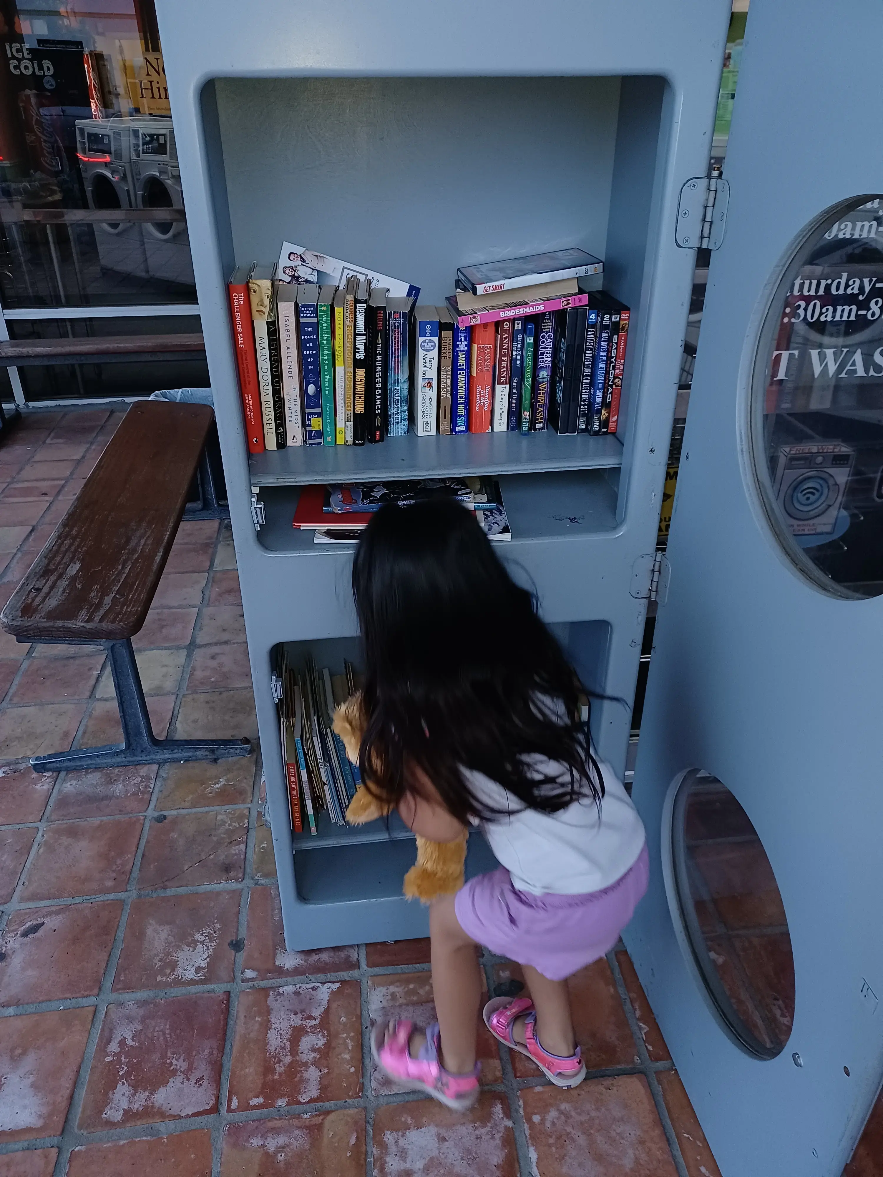Kingwood Laundromat - Image 13