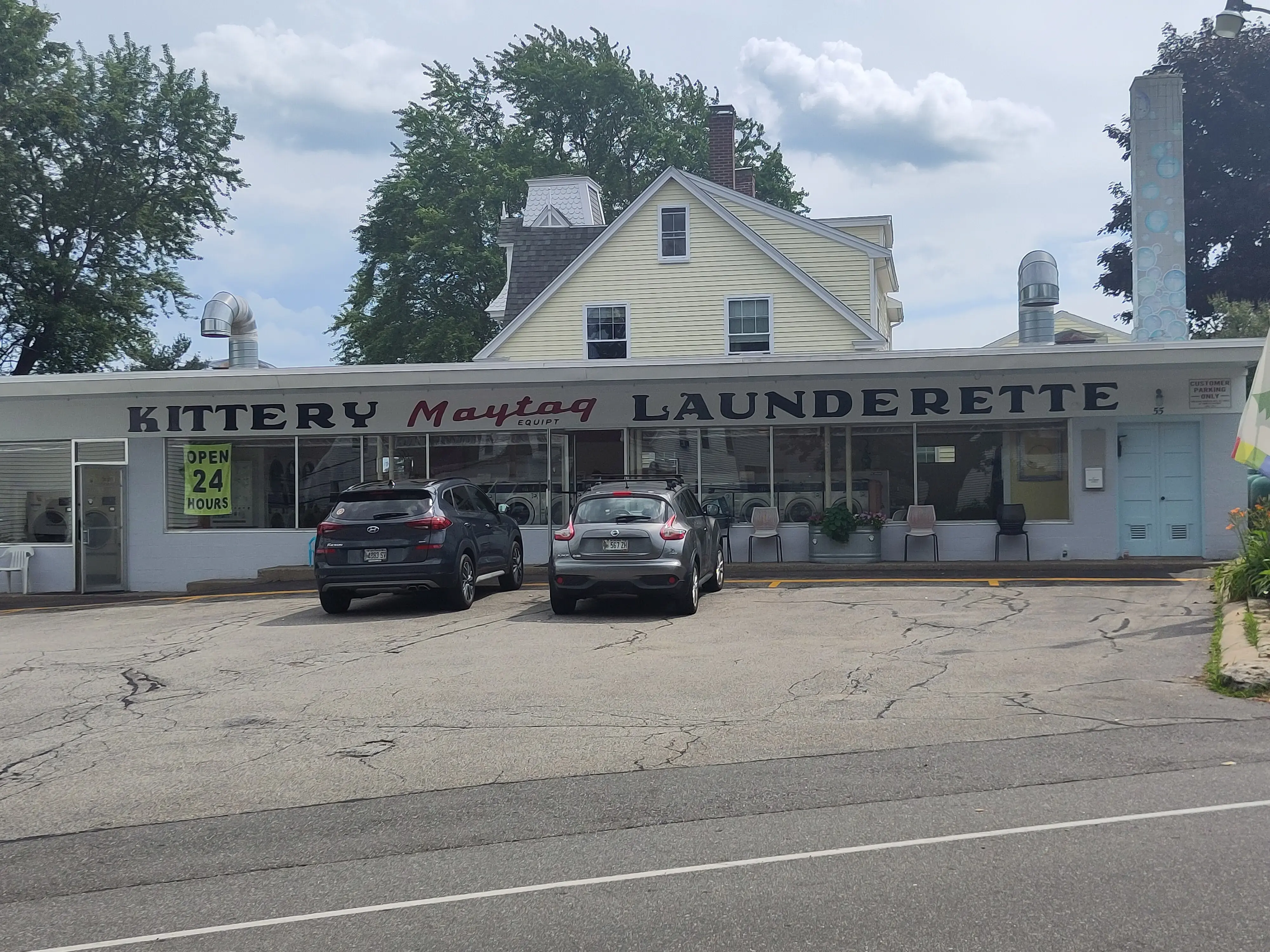 Kittery Maytag Launderette - Image 5