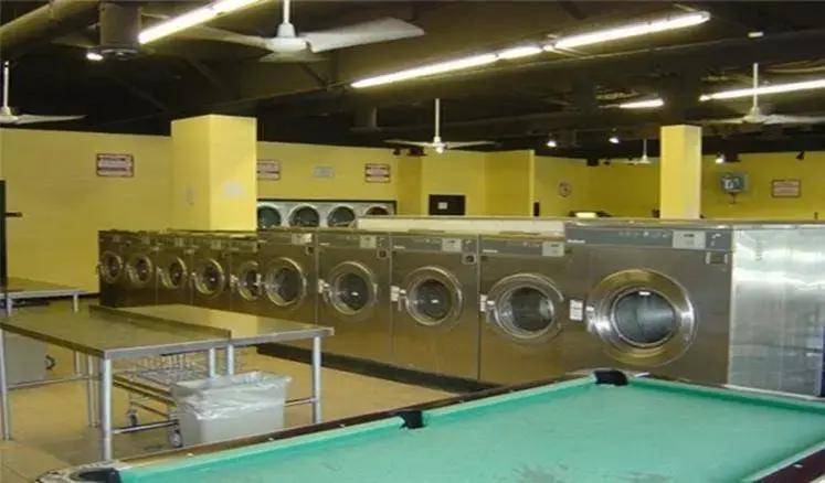 Klassy Klean Coin Laundry/Dry Cleaners - Image 16