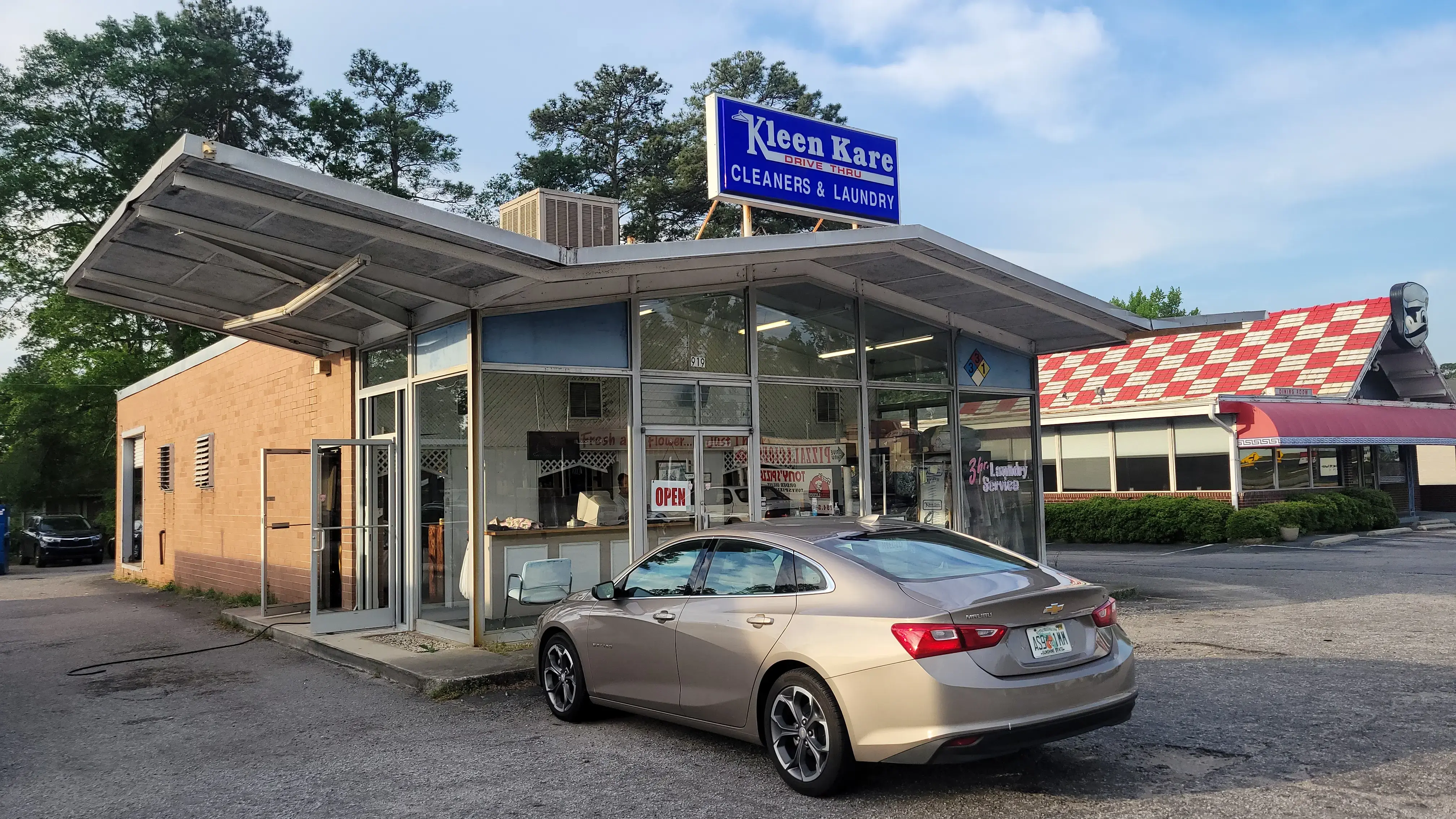 Kleen Kare Cleaners & Laundry - Image 1