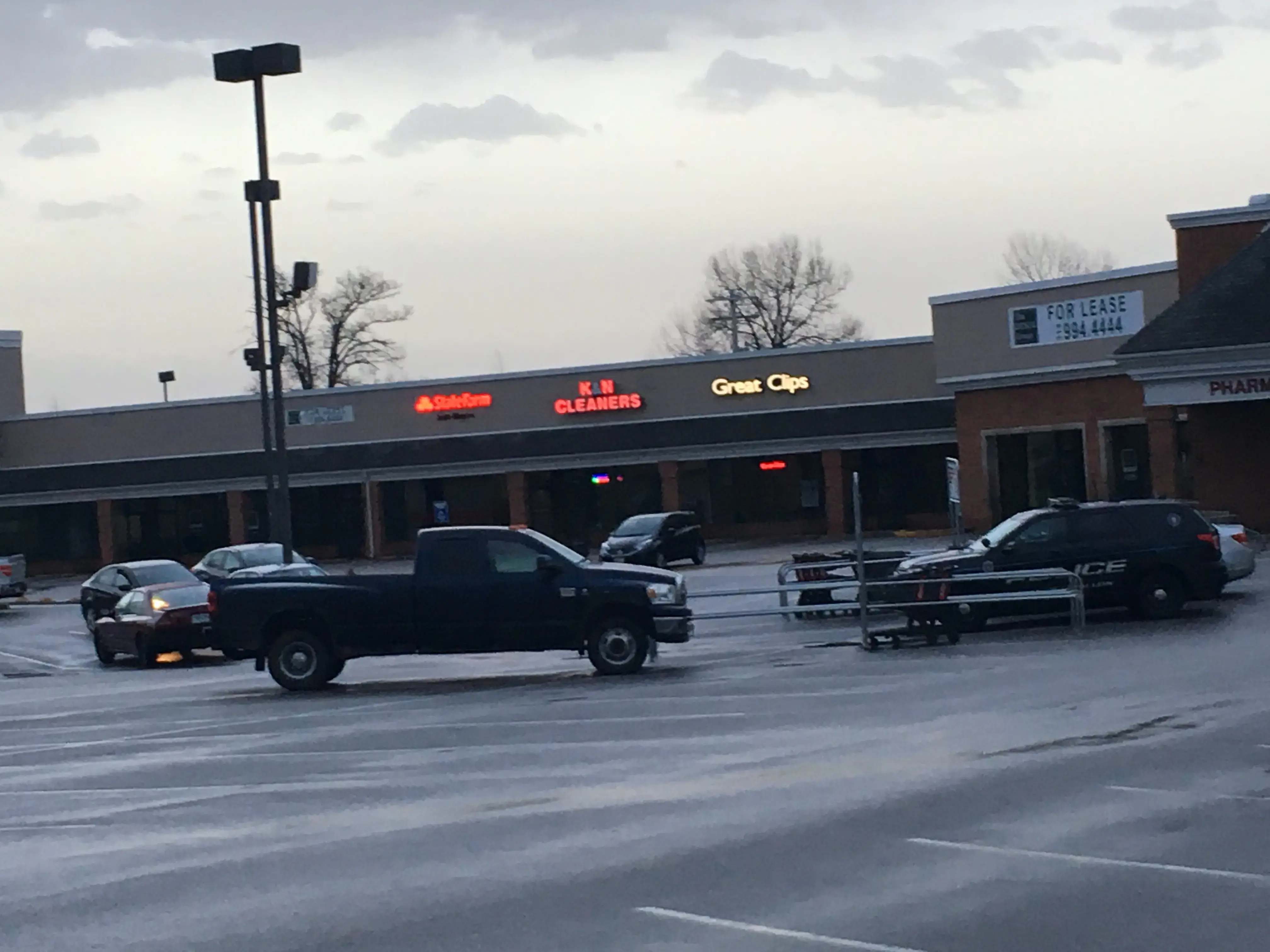 K&N Cleaners & Alterations - Image 2