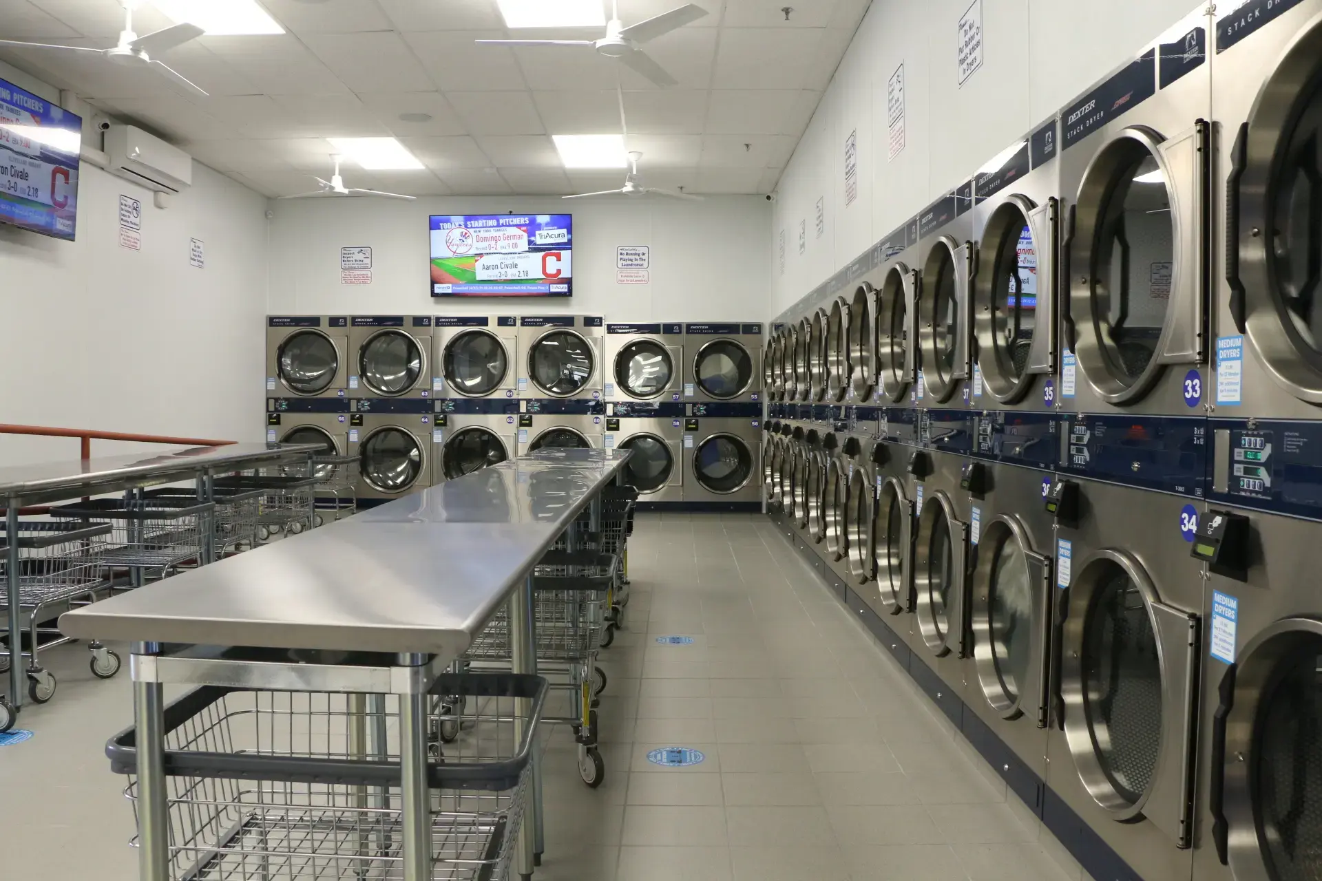 Knickerbocker Laundromat thumbnail 17