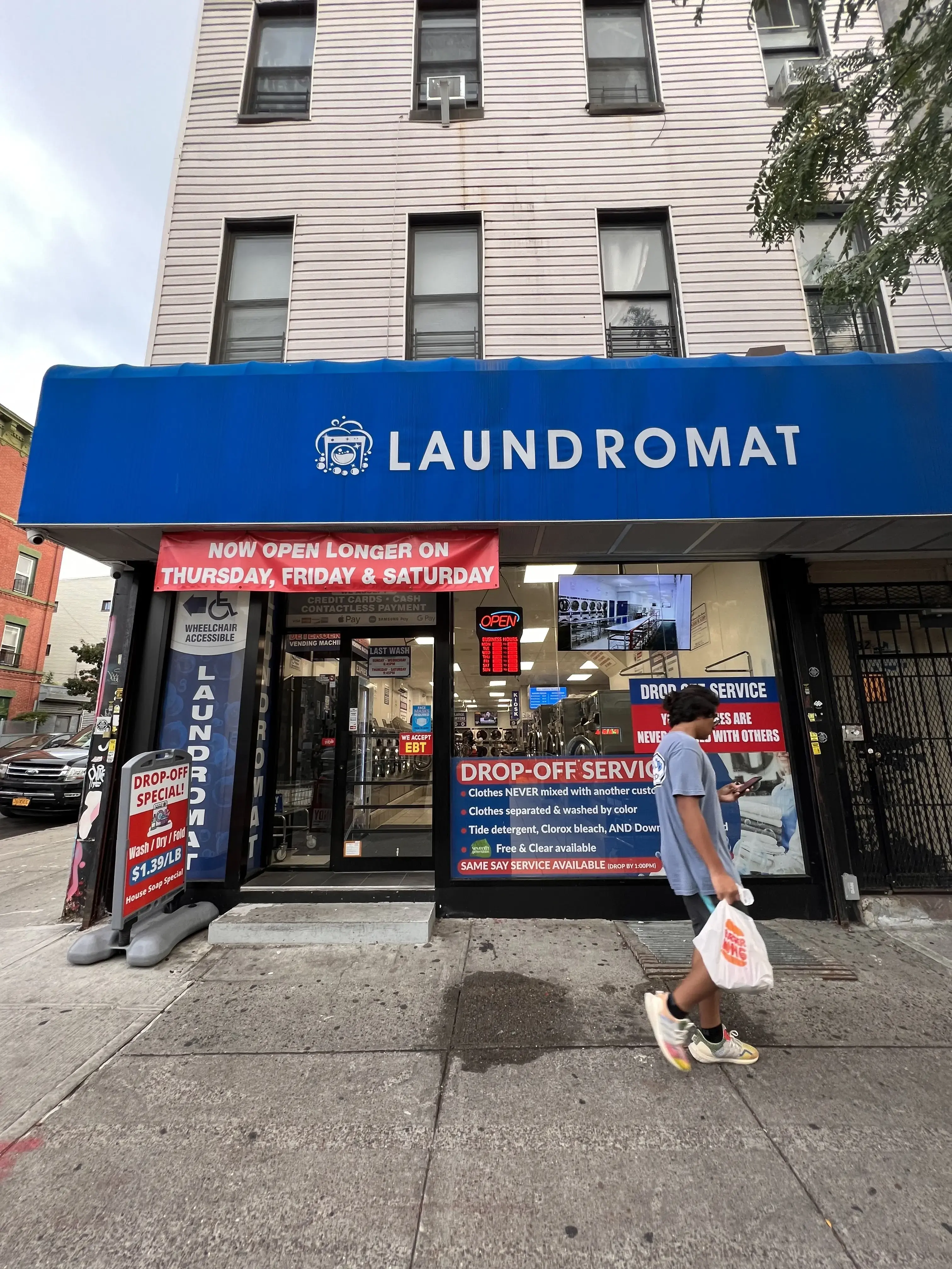 Knickerbocker Laundromat - Image 9