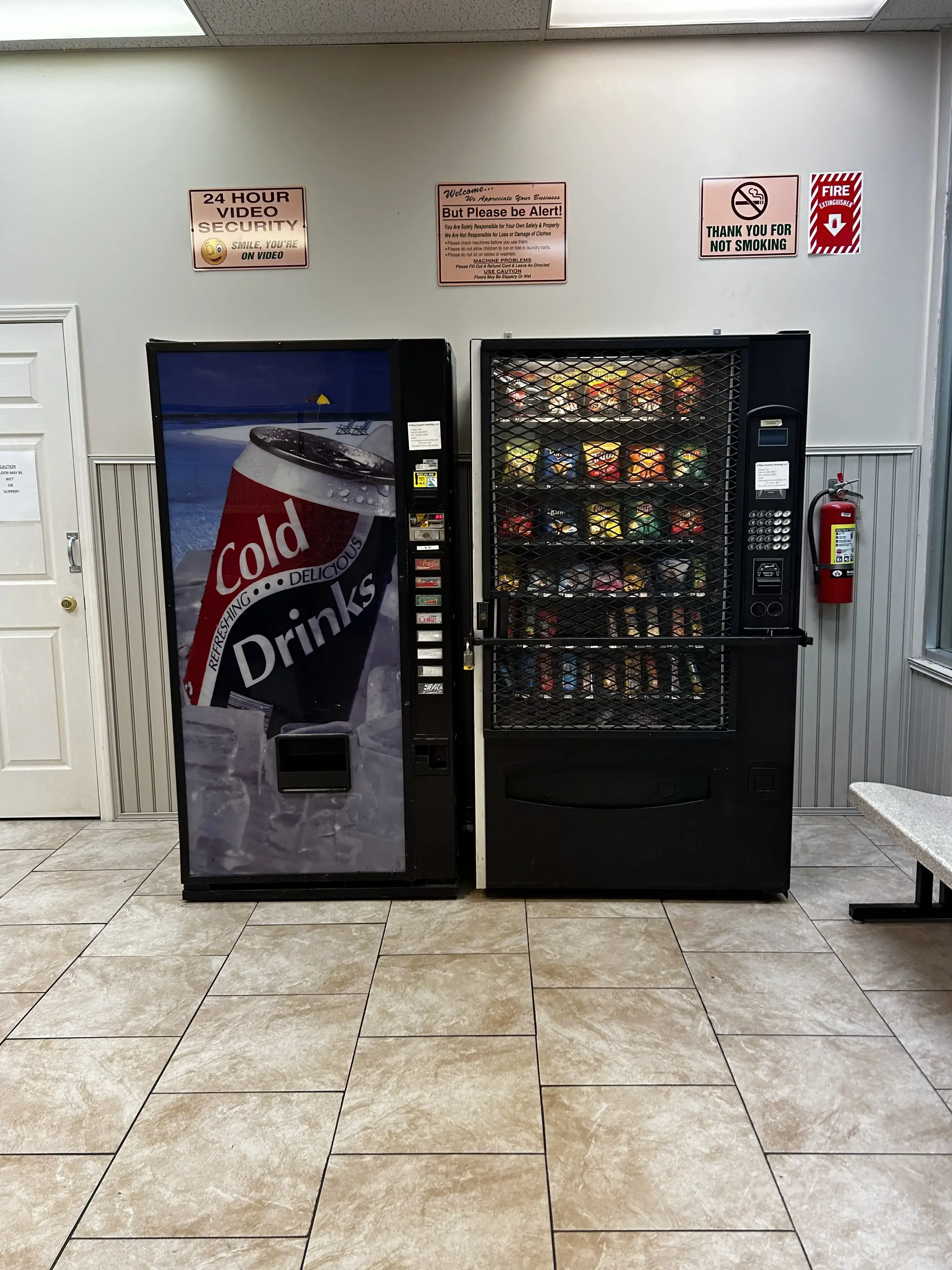 Knollwood Coin Laundry - Image 17