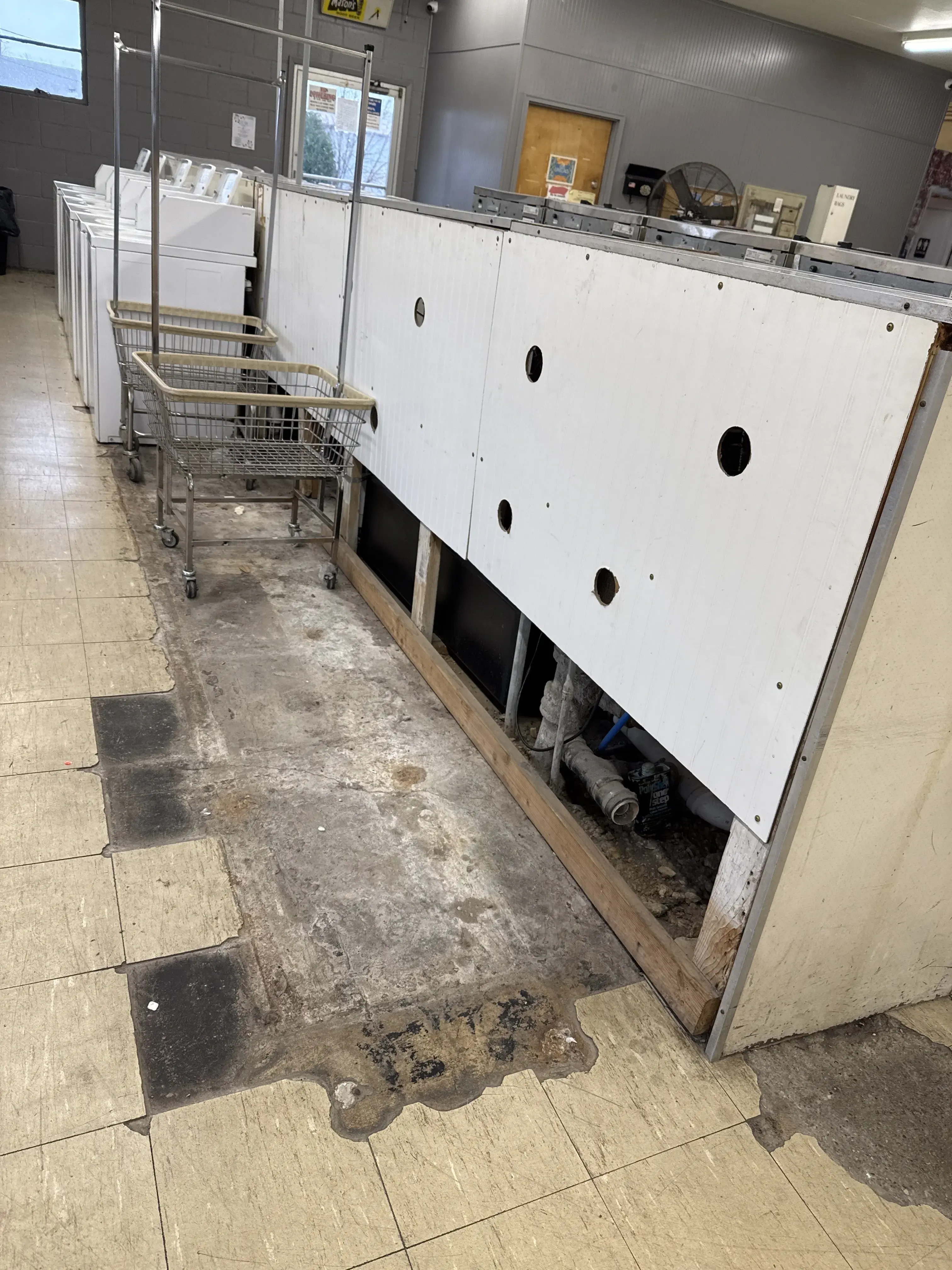 Kokomo Express Laundry Home Ave. - Image 3